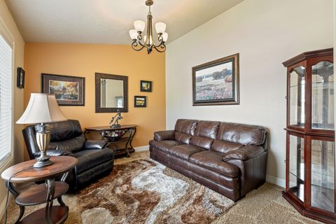 Tiny photo for 970 S 660 E, Saint George, UT 84790 (MLS # 26-271369)