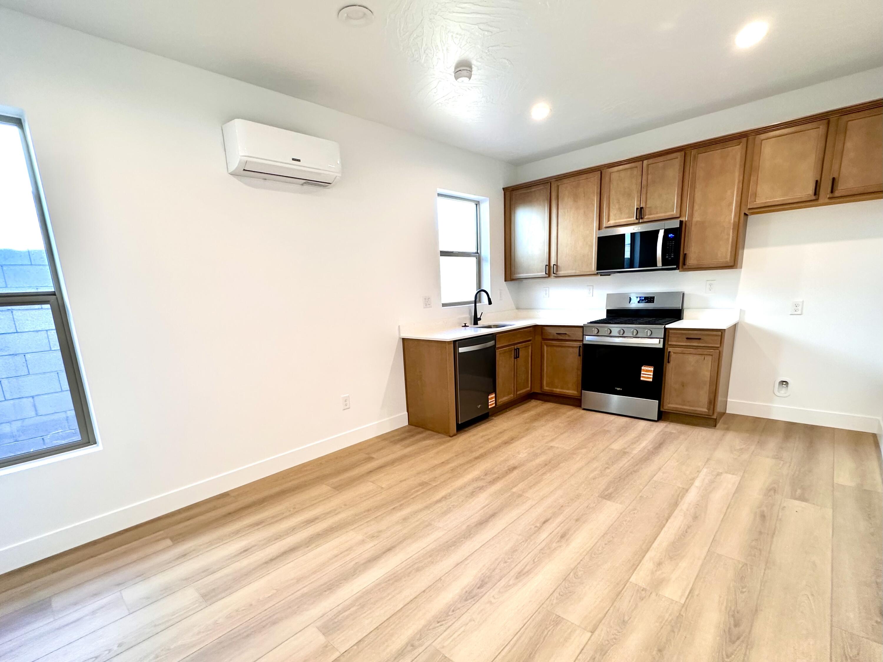 ROSALIA RIDGE AT DIVARIO - Residential