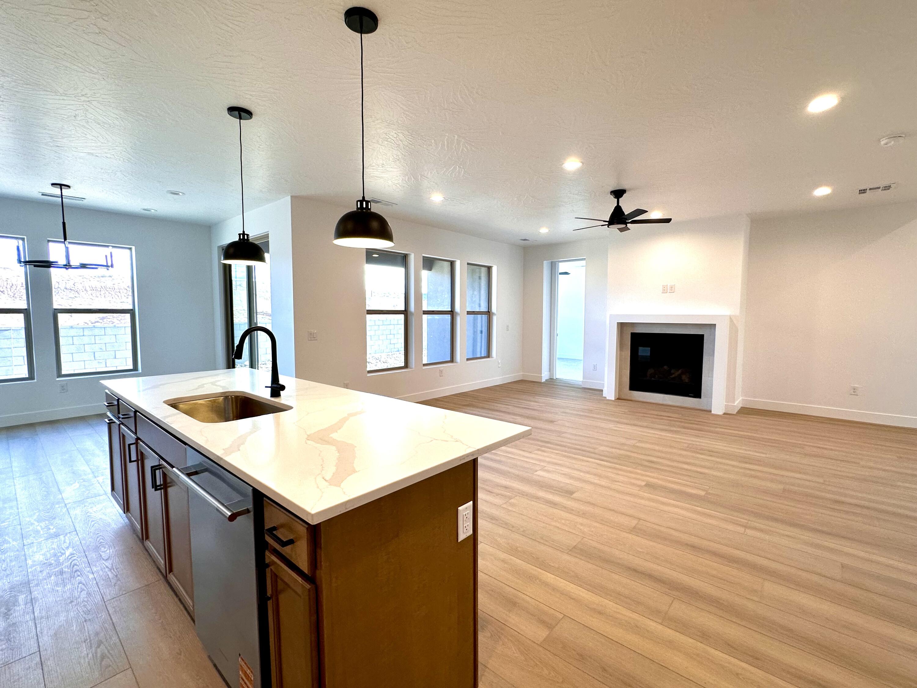 ROSALIA RIDGE AT DIVARIO - Residential