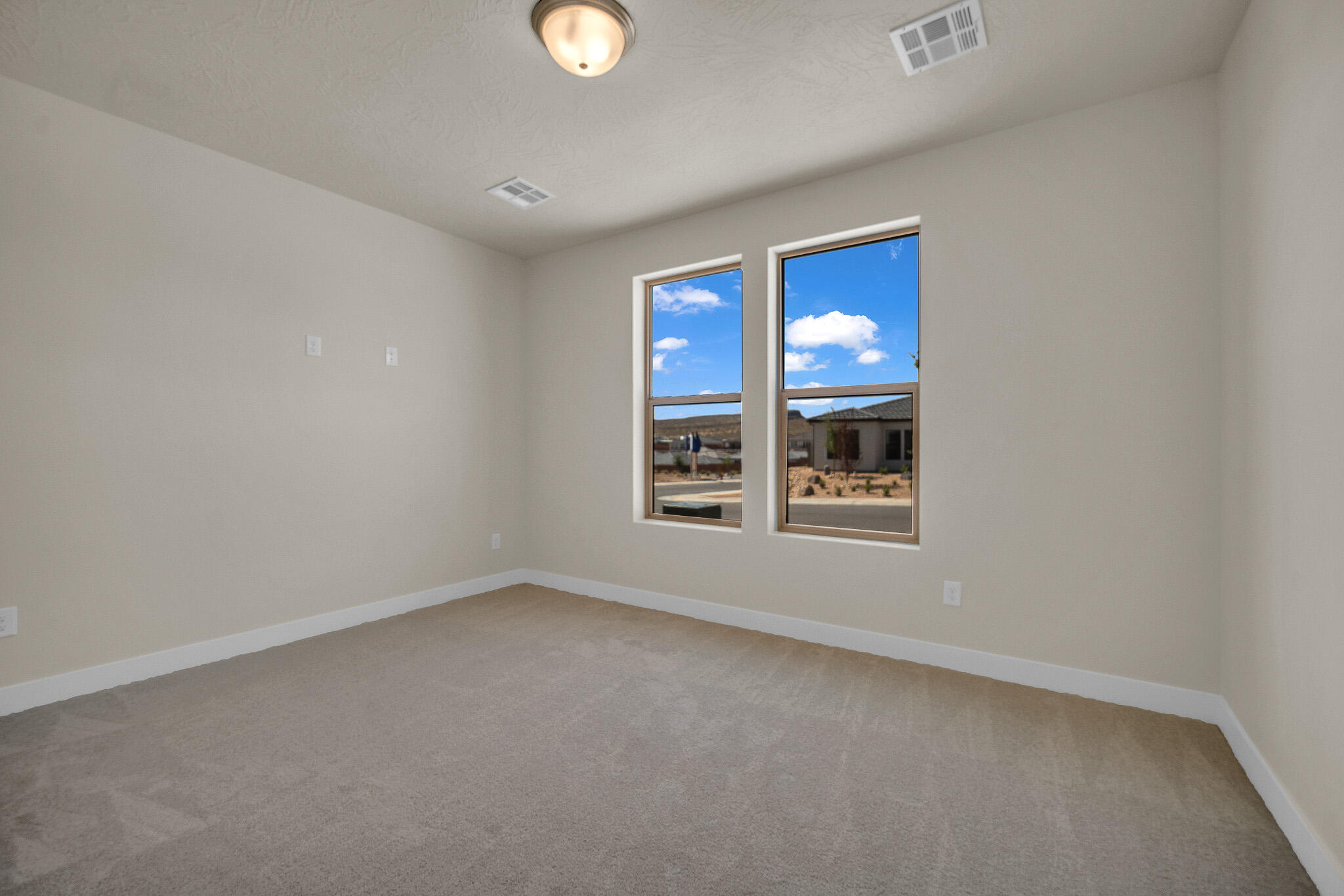 ROSALIA RIDGE AT DIVARIO - Residential