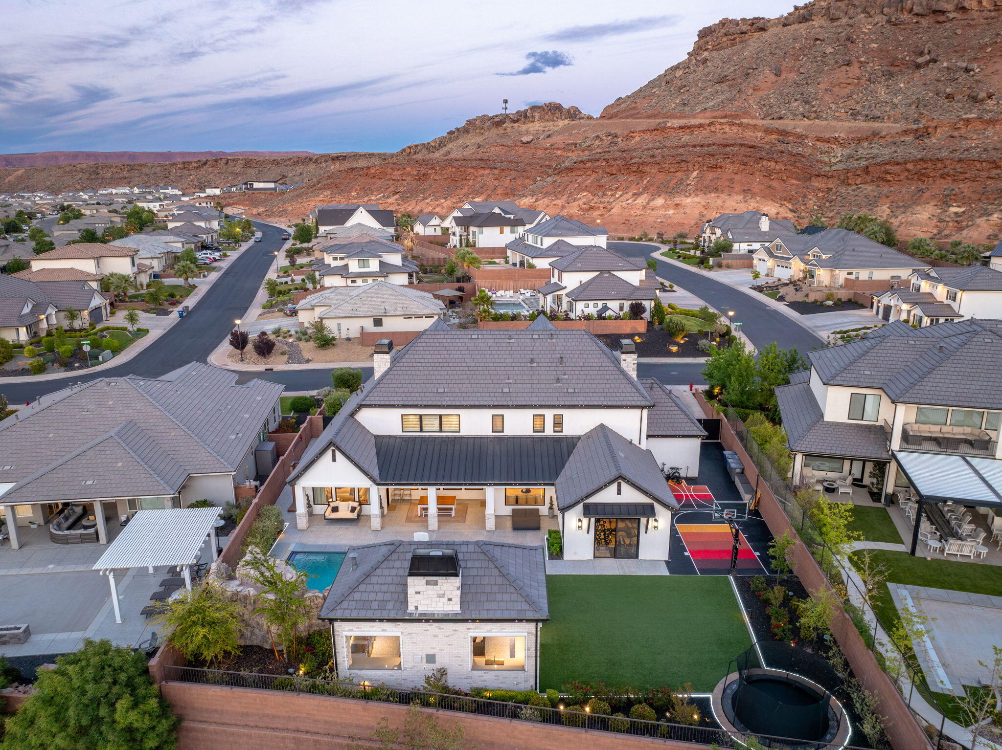 MAPLE ESTATES - Residential