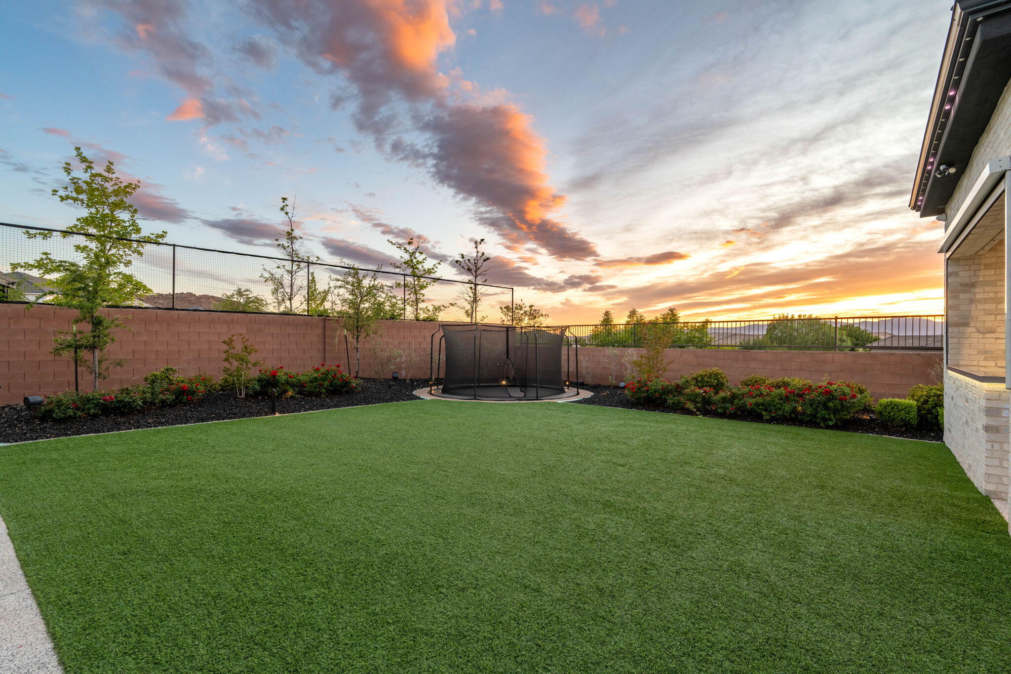 MAPLE ESTATES - Residential
