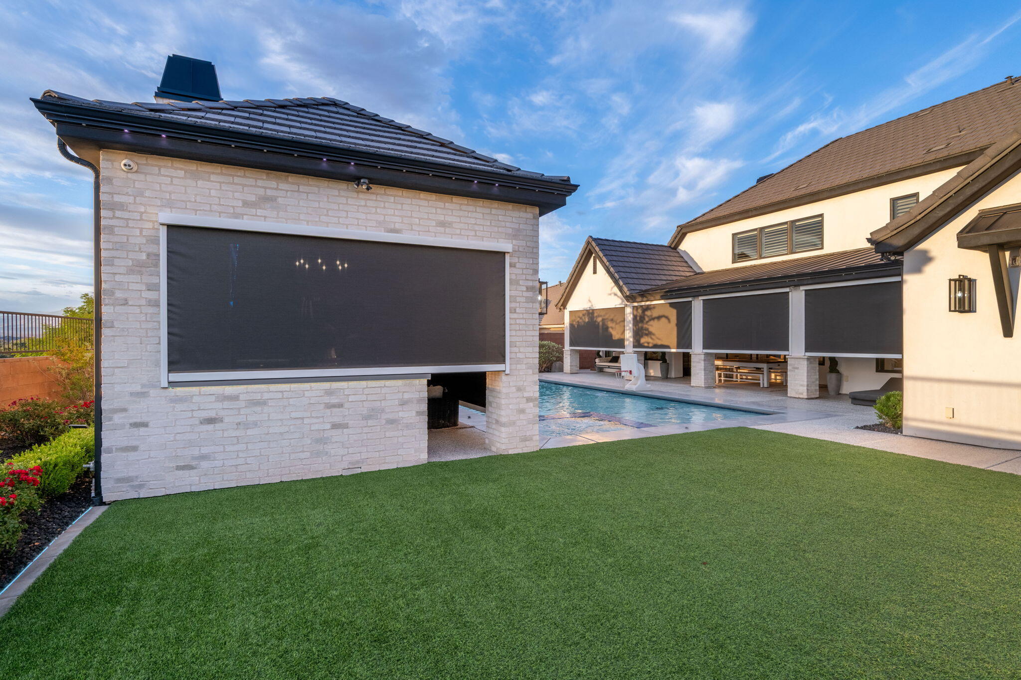MAPLE ESTATES - Residential