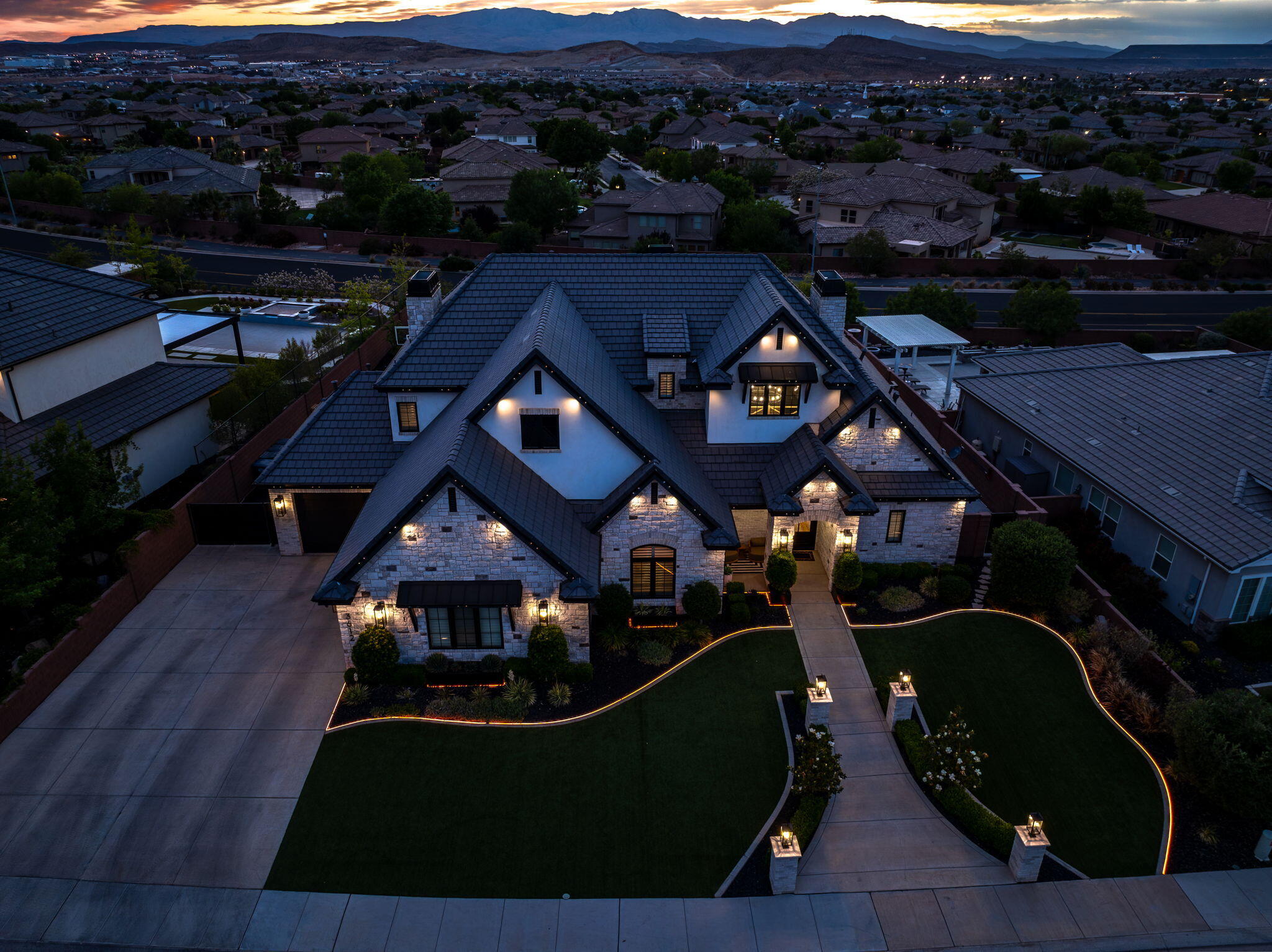 MAPLE ESTATES - Residential