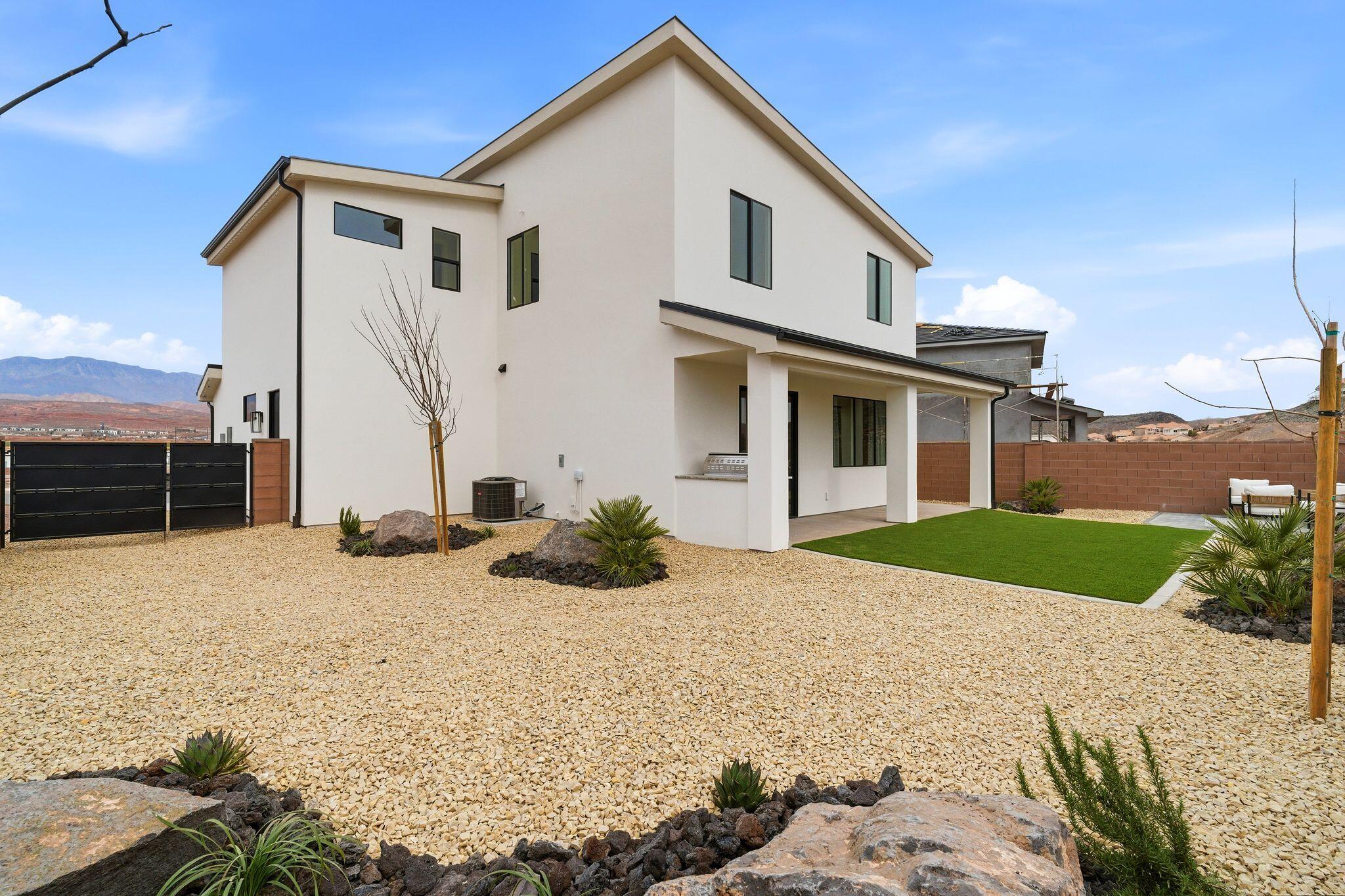 DESERT RIDGE ESTATES - Residential