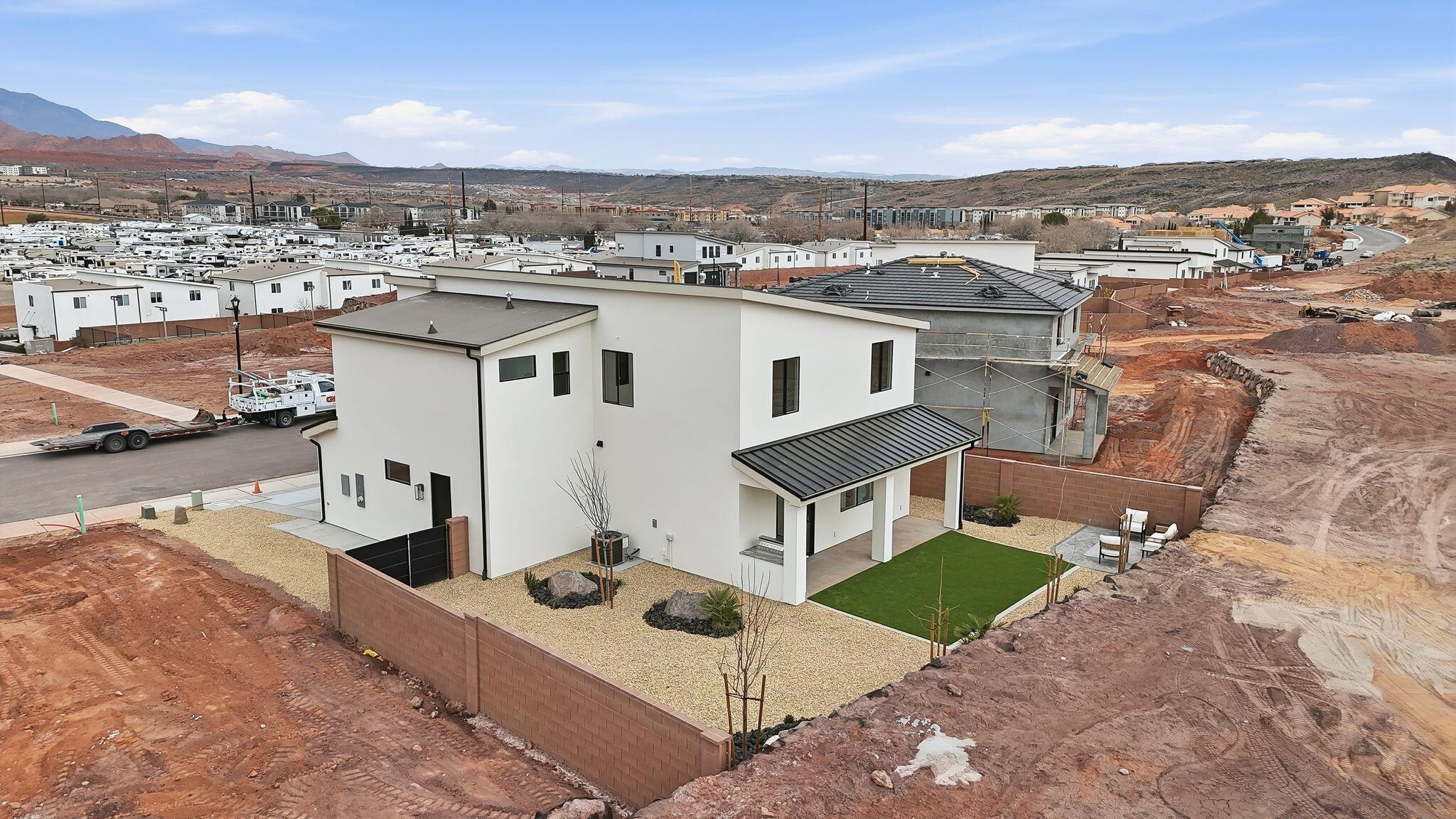 DESERT RIDGE ESTATES - Residential