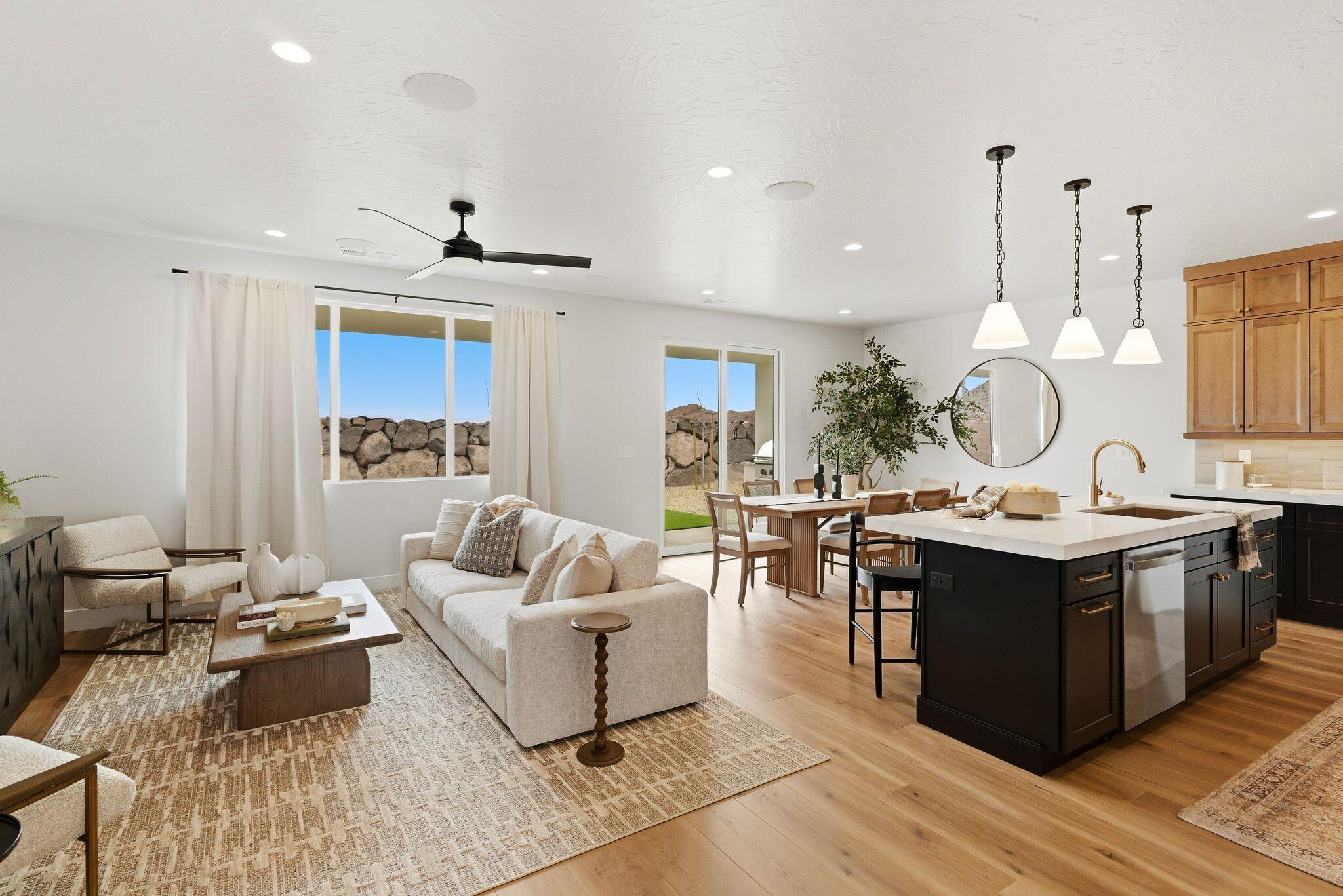 DESERT RIDGE ESTATES - Residential