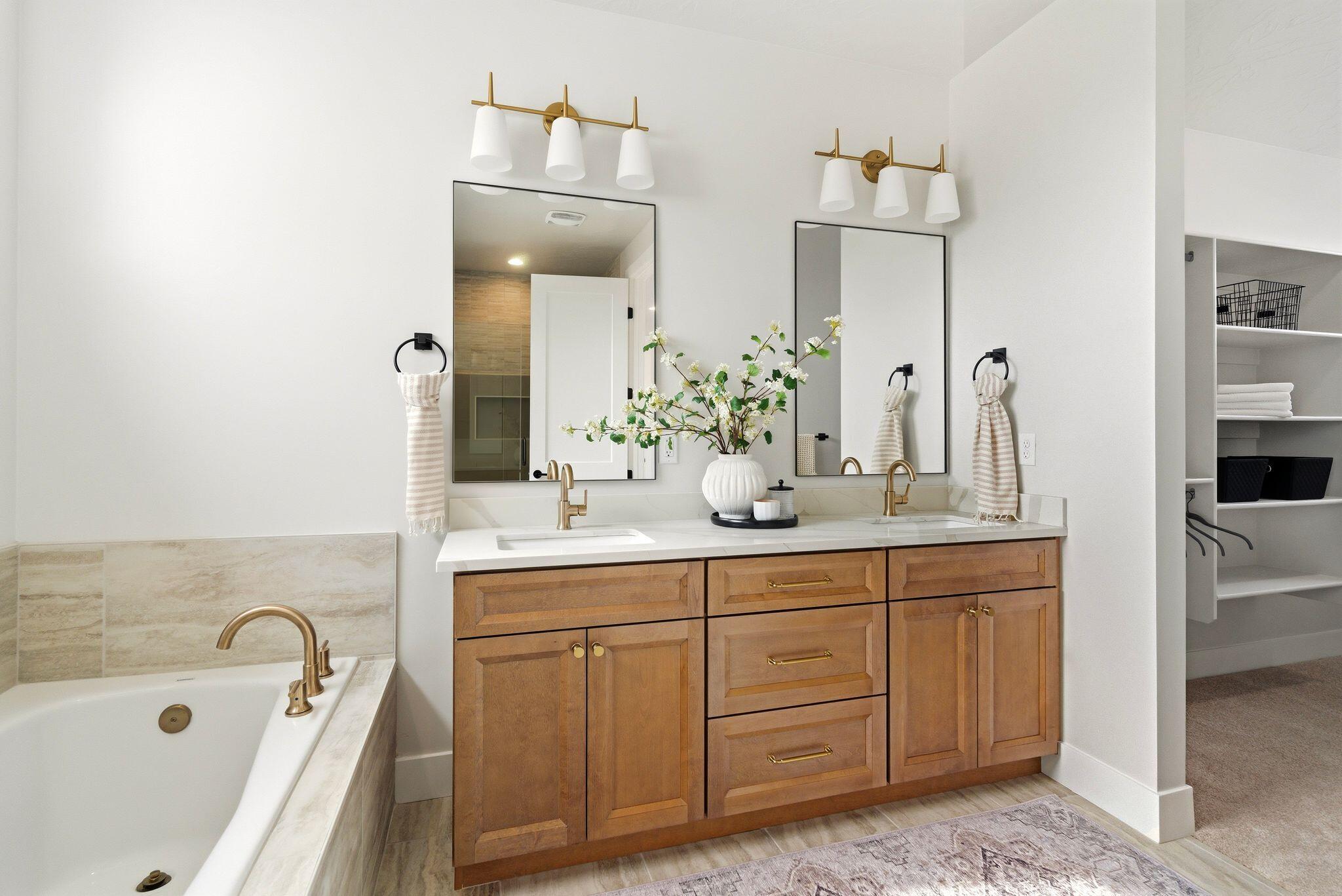 DESERT RIDGE ESTATES - Residential