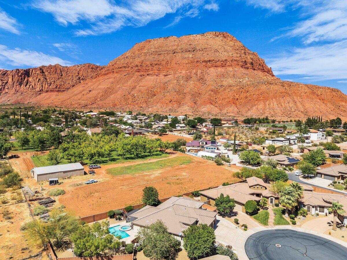 QUAIL COVE - Residential