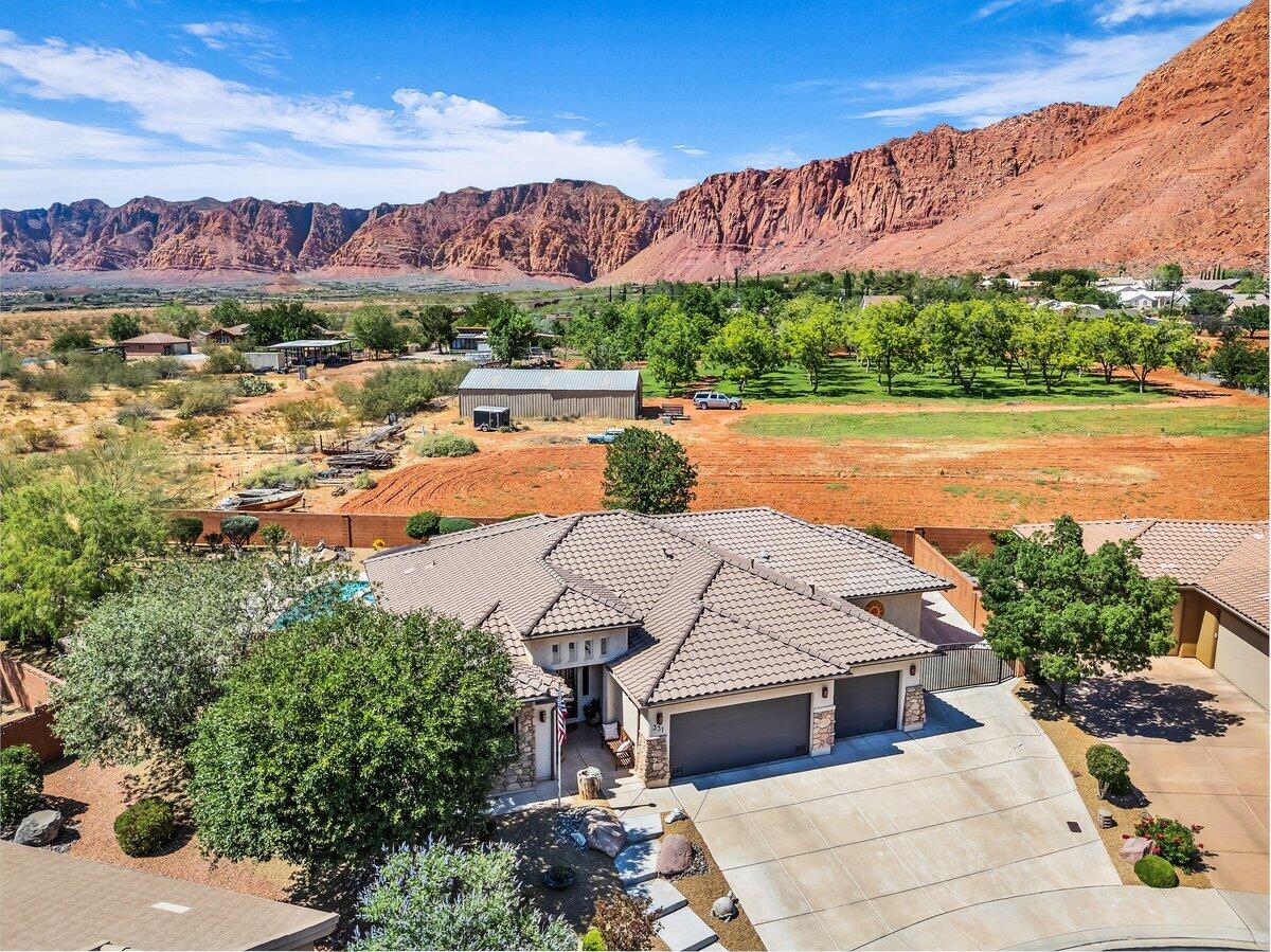QUAIL COVE - Residential