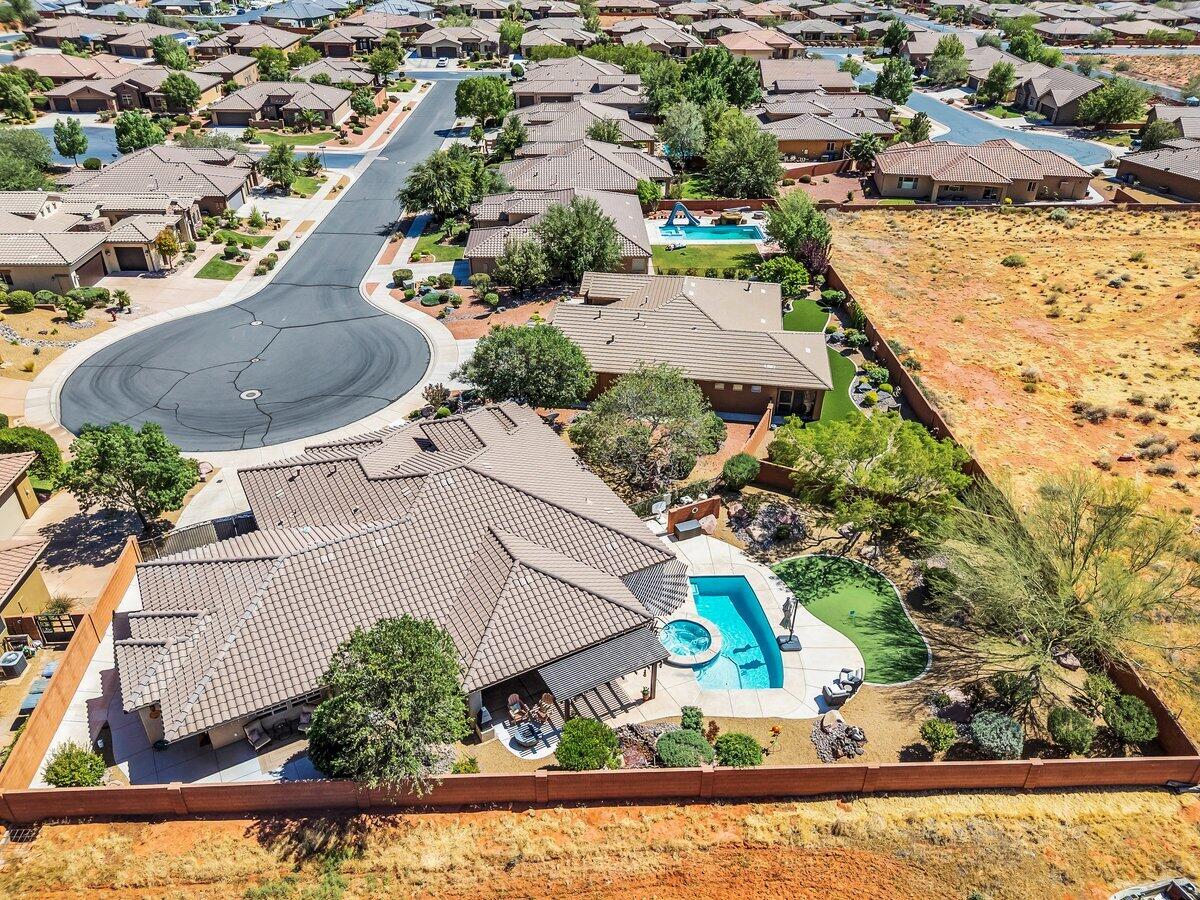 QUAIL COVE - Residential