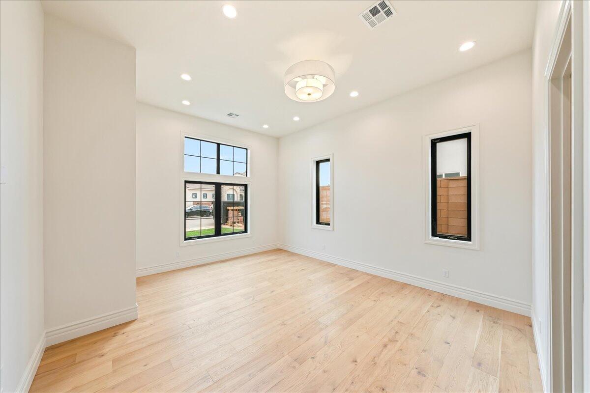 HOMESTEADS AT STUCKI FARMS - Residential