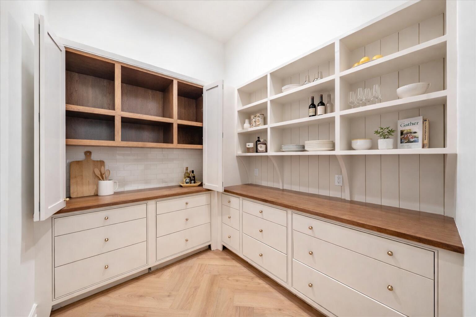 HOMESTEADS AT STUCKI FARMS - Residential