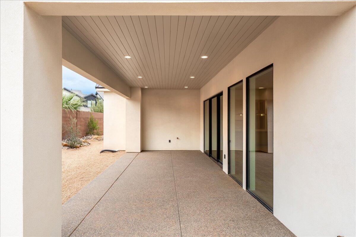 HOMESTEADS AT STUCKI FARMS - Residential