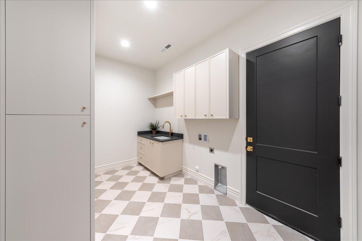 HOMESTEADS AT STUCKI FARMS - Residential