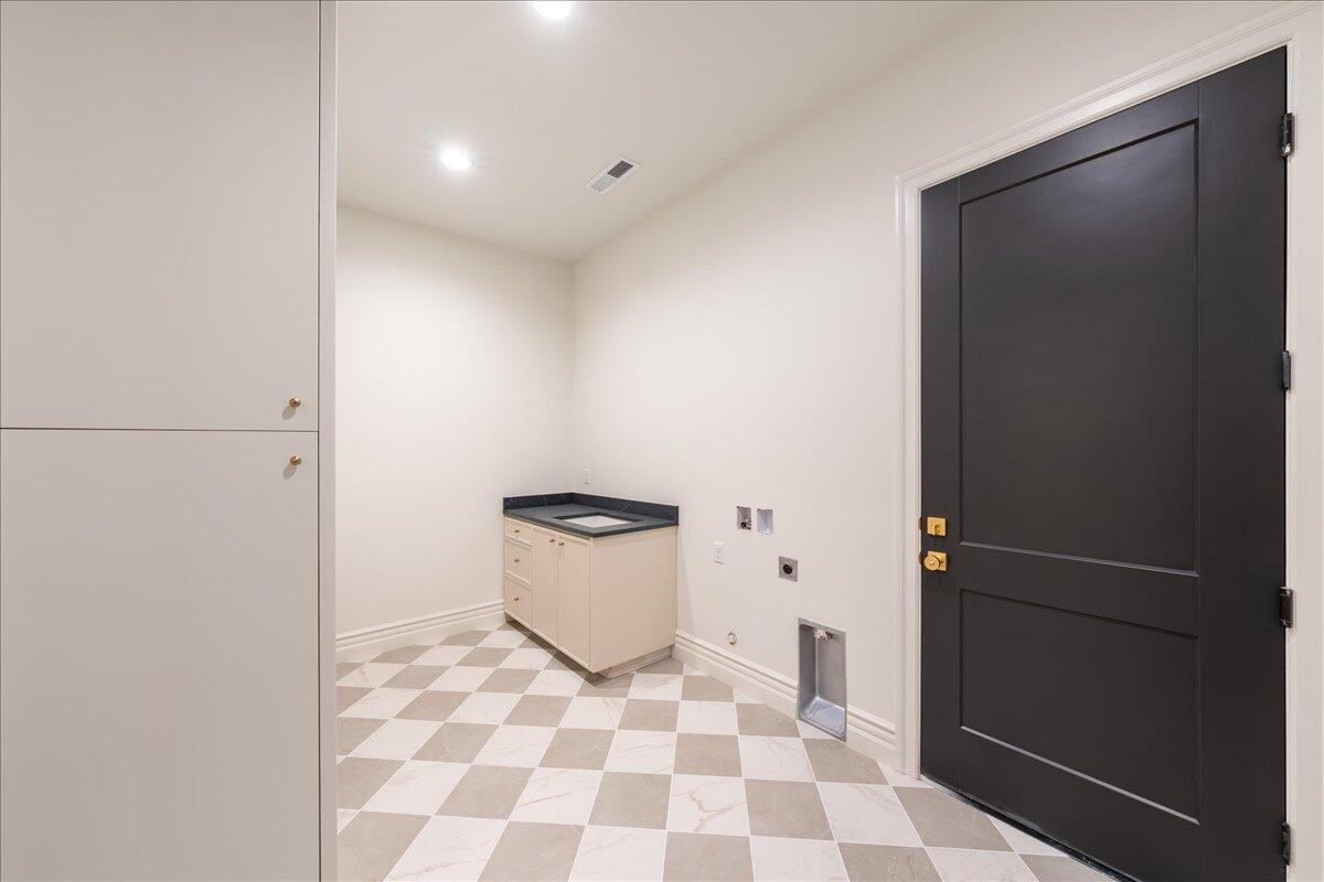 HOMESTEADS AT STUCKI FARMS - Residential