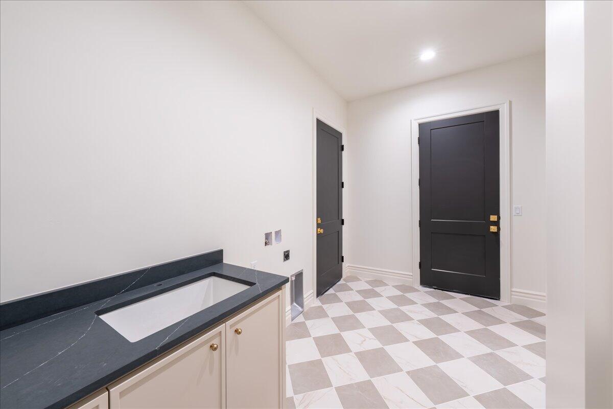 HOMESTEADS AT STUCKI FARMS - Residential