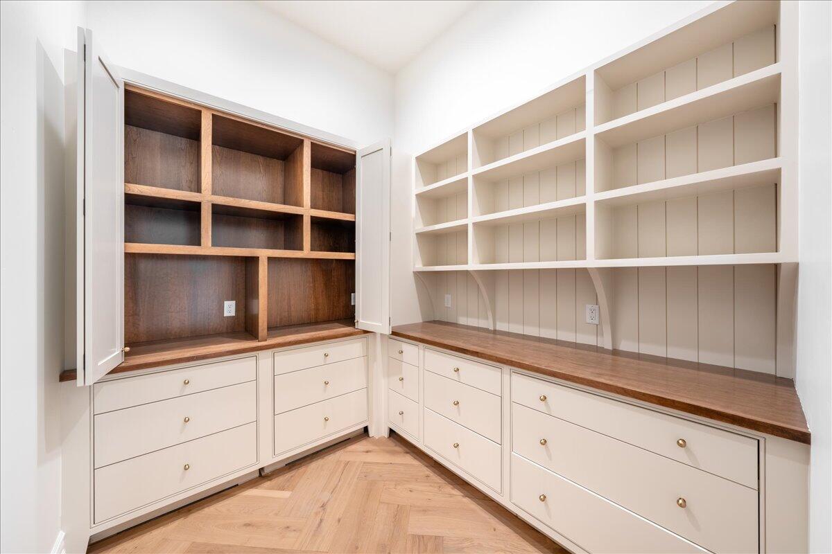 HOMESTEADS AT STUCKI FARMS - Residential