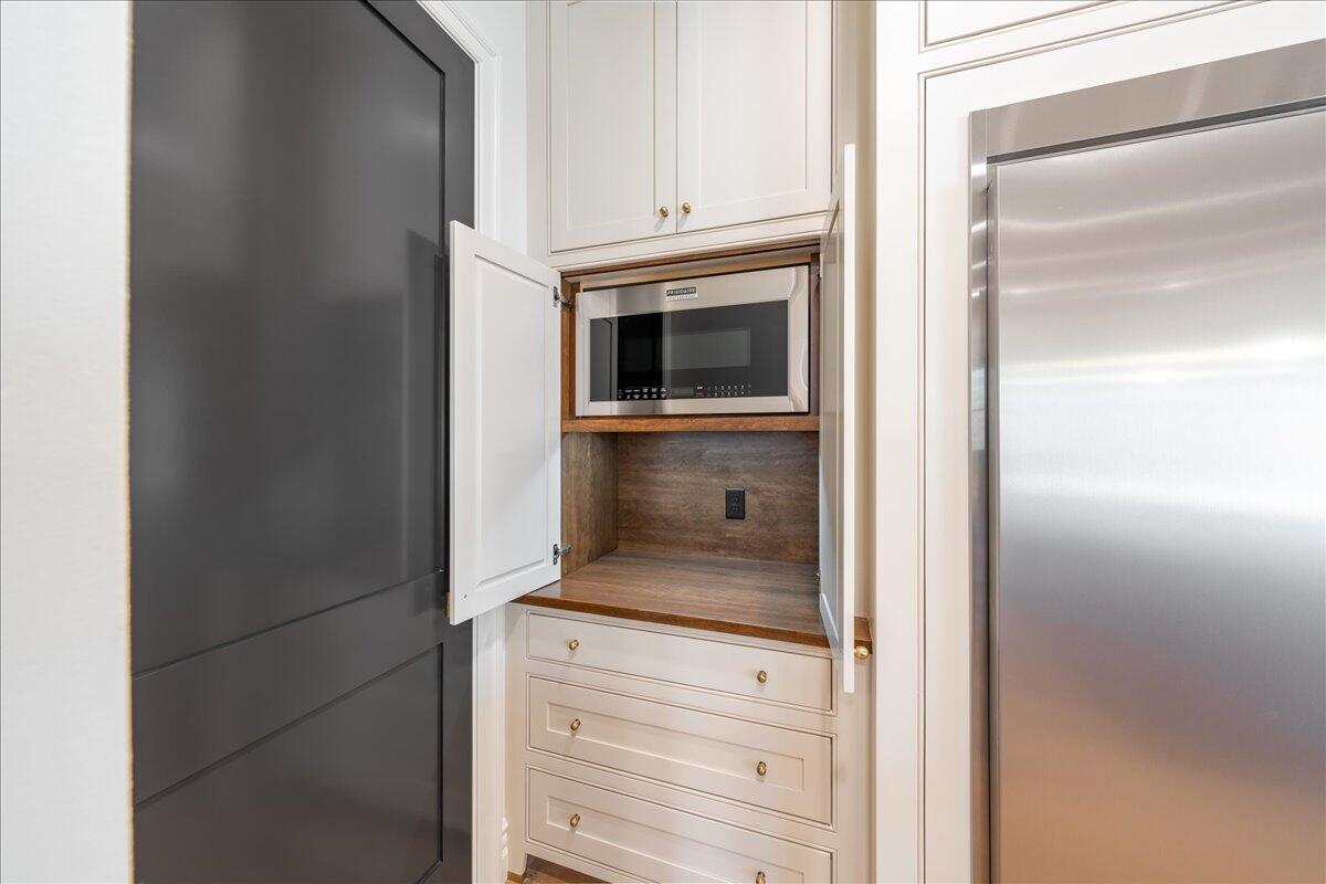 HOMESTEADS AT STUCKI FARMS - Residential