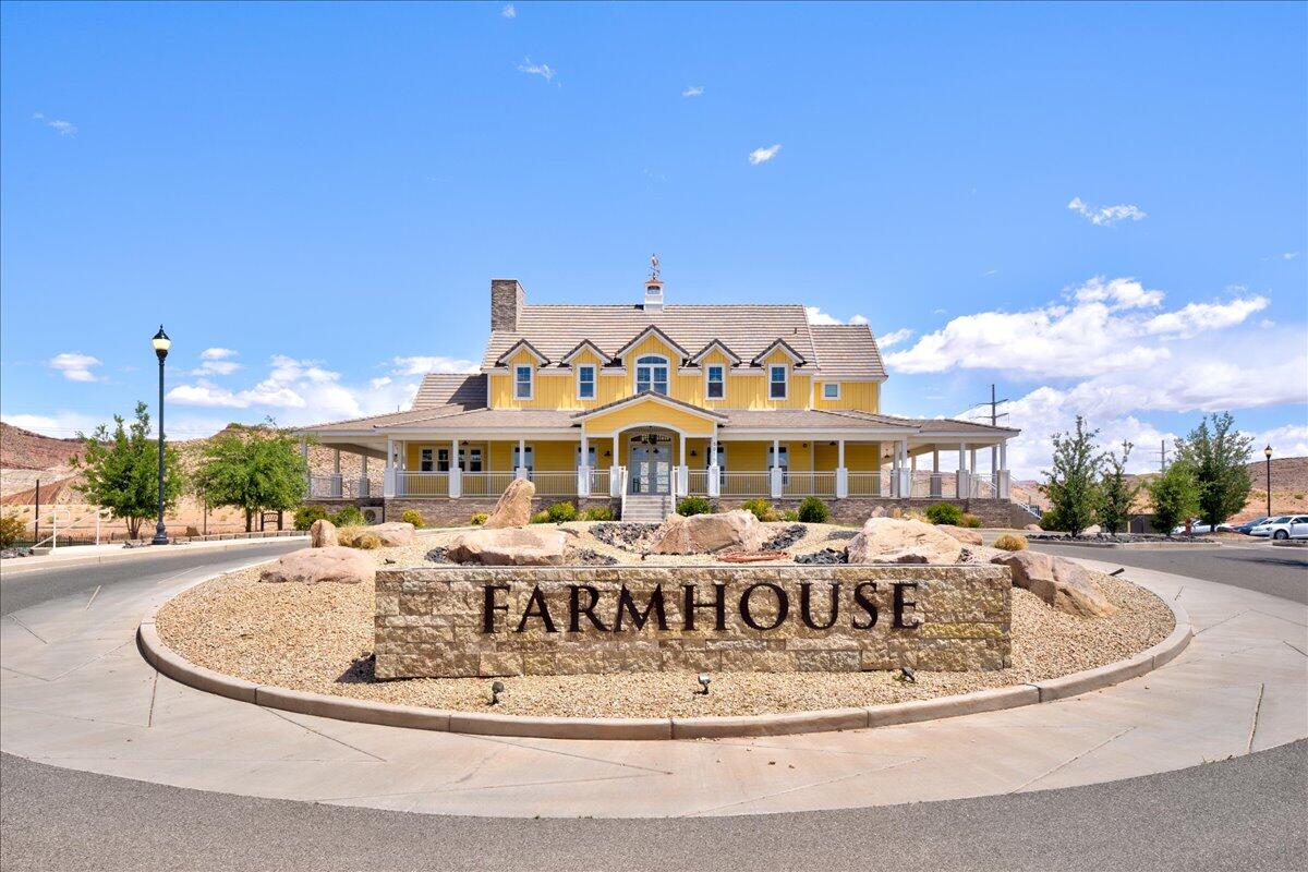 HOMESTEADS AT STUCKI FARMS - Residential