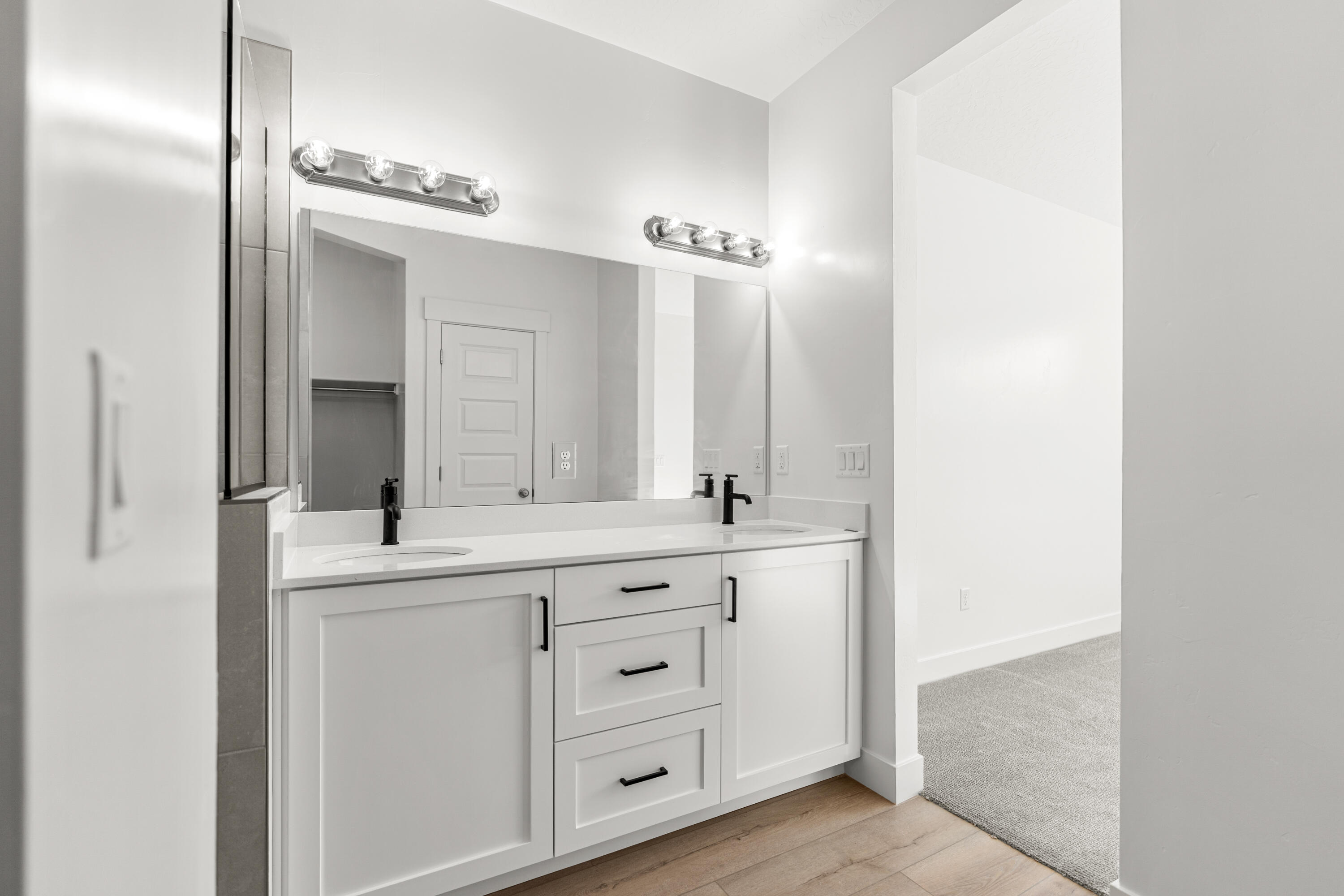 DESERT REFLECTION - Residential