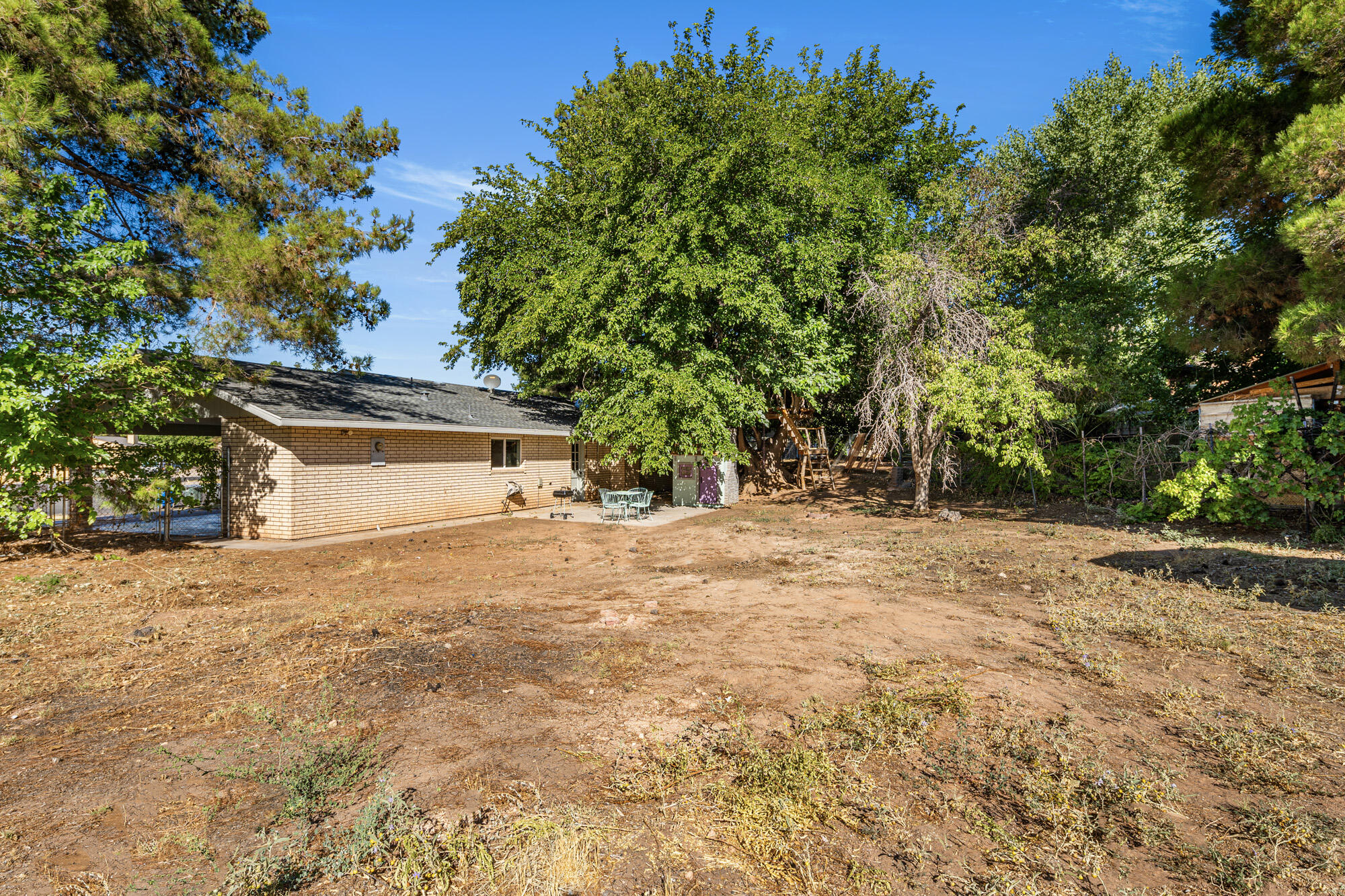 SUNSET VILLAGE - Residential