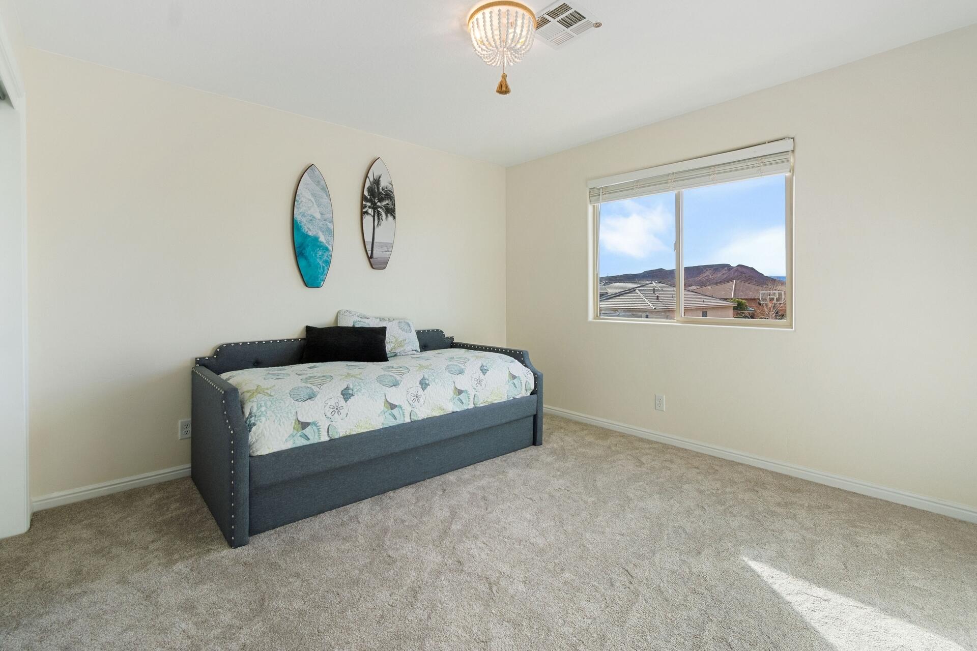 SUGAR PLUM IN THE FIELDS - Residential