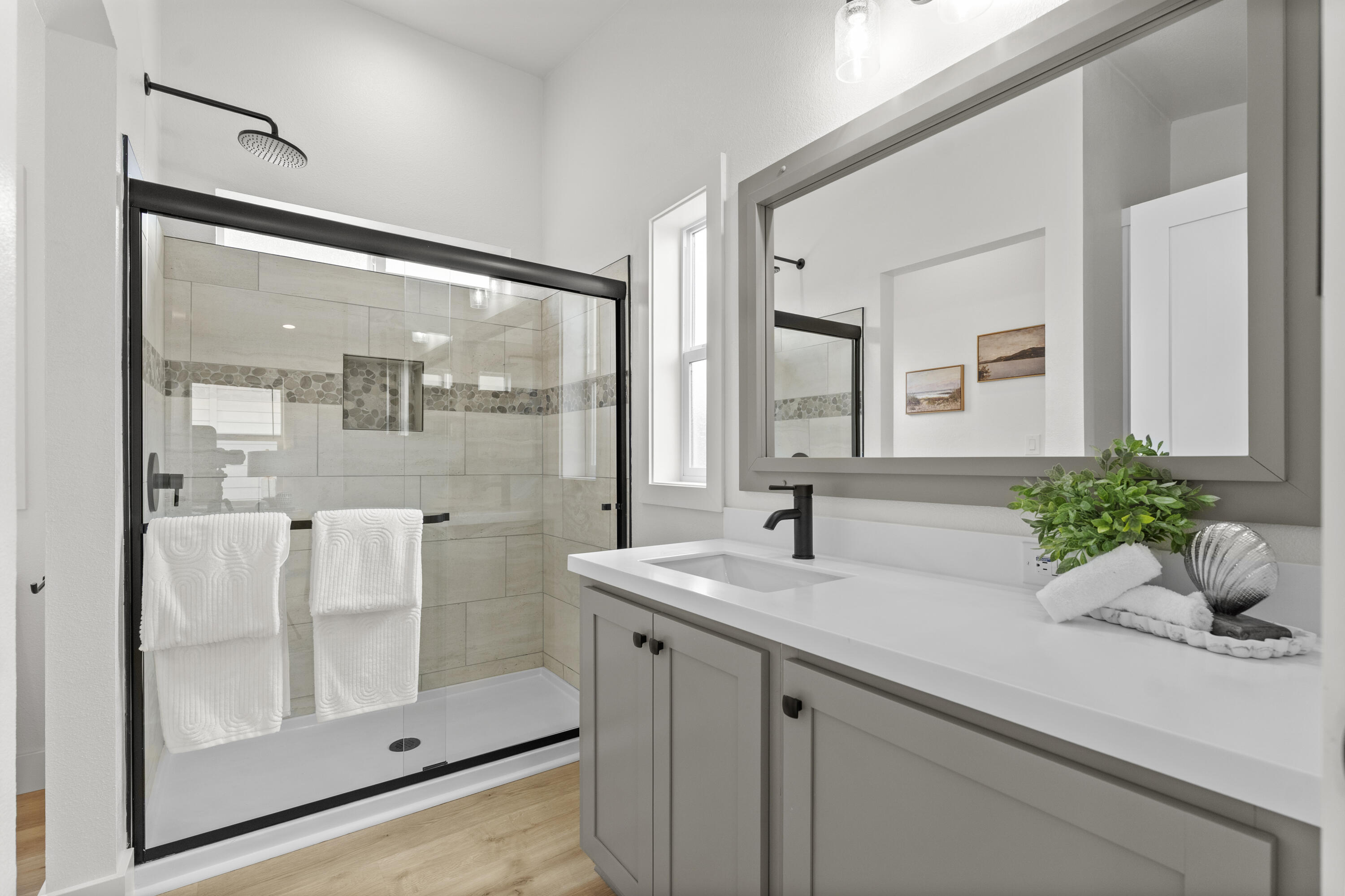 CANYON VILLAS - Residential