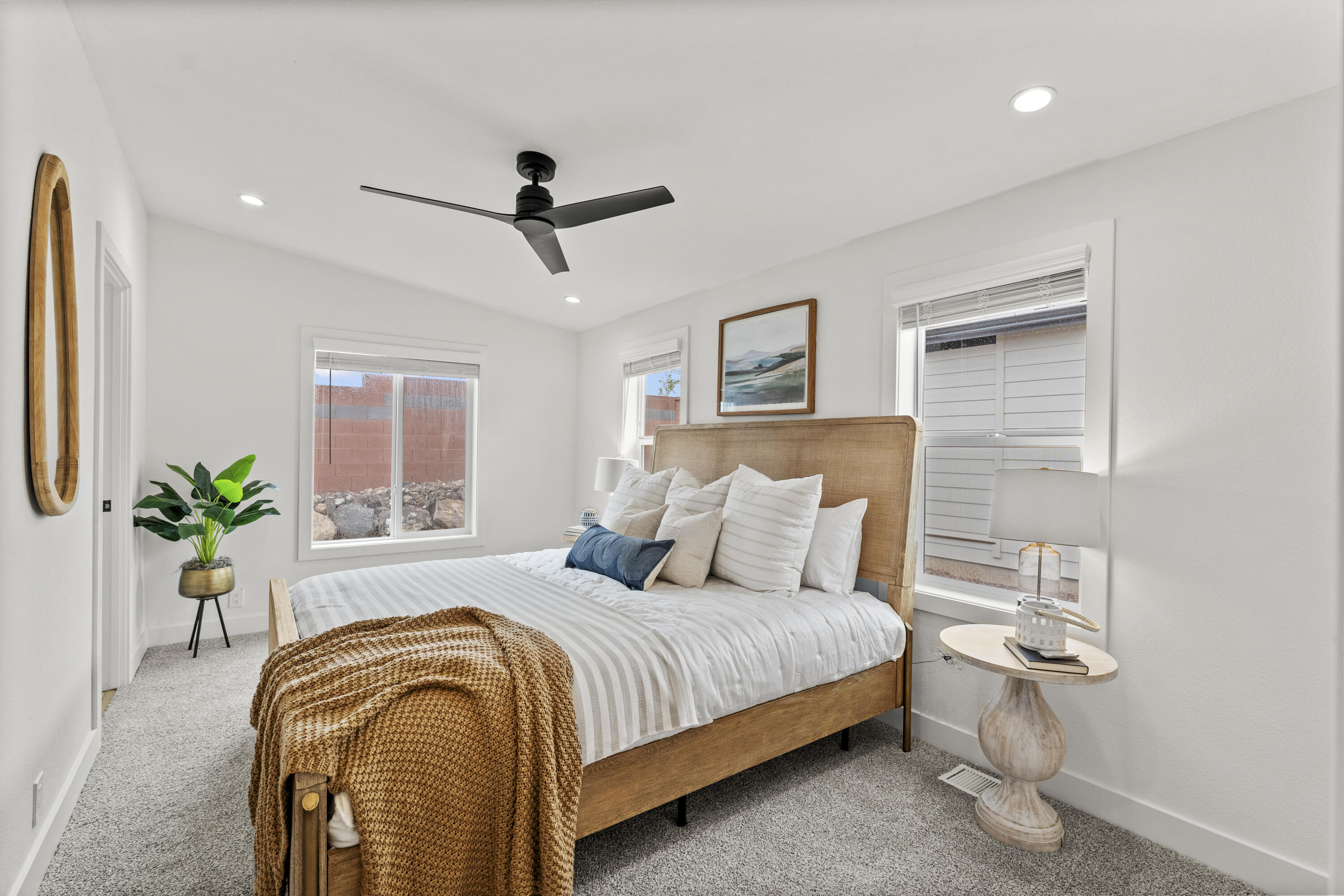 CANYON VILLAS - Residential