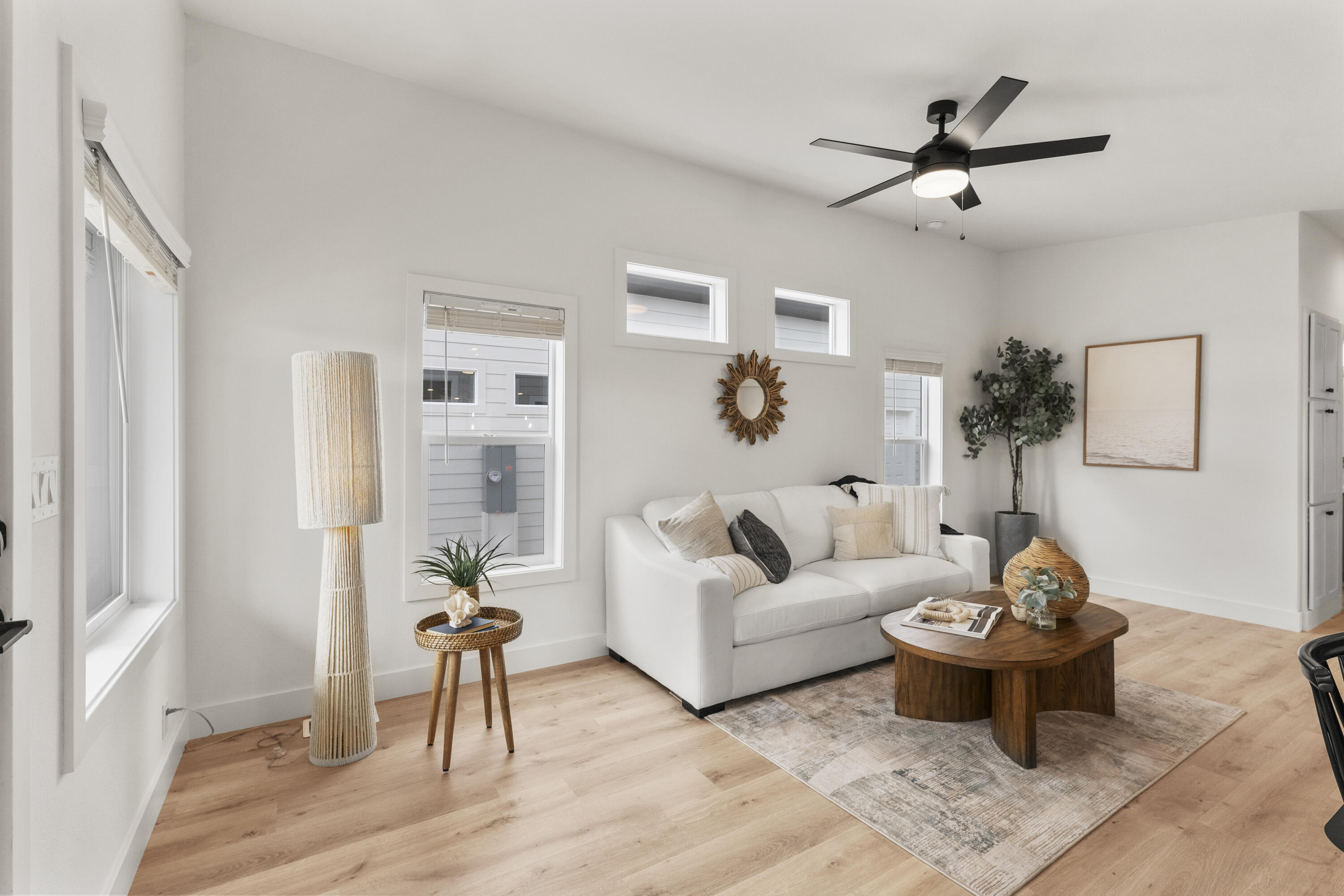 CANYON VILLAS - Residential