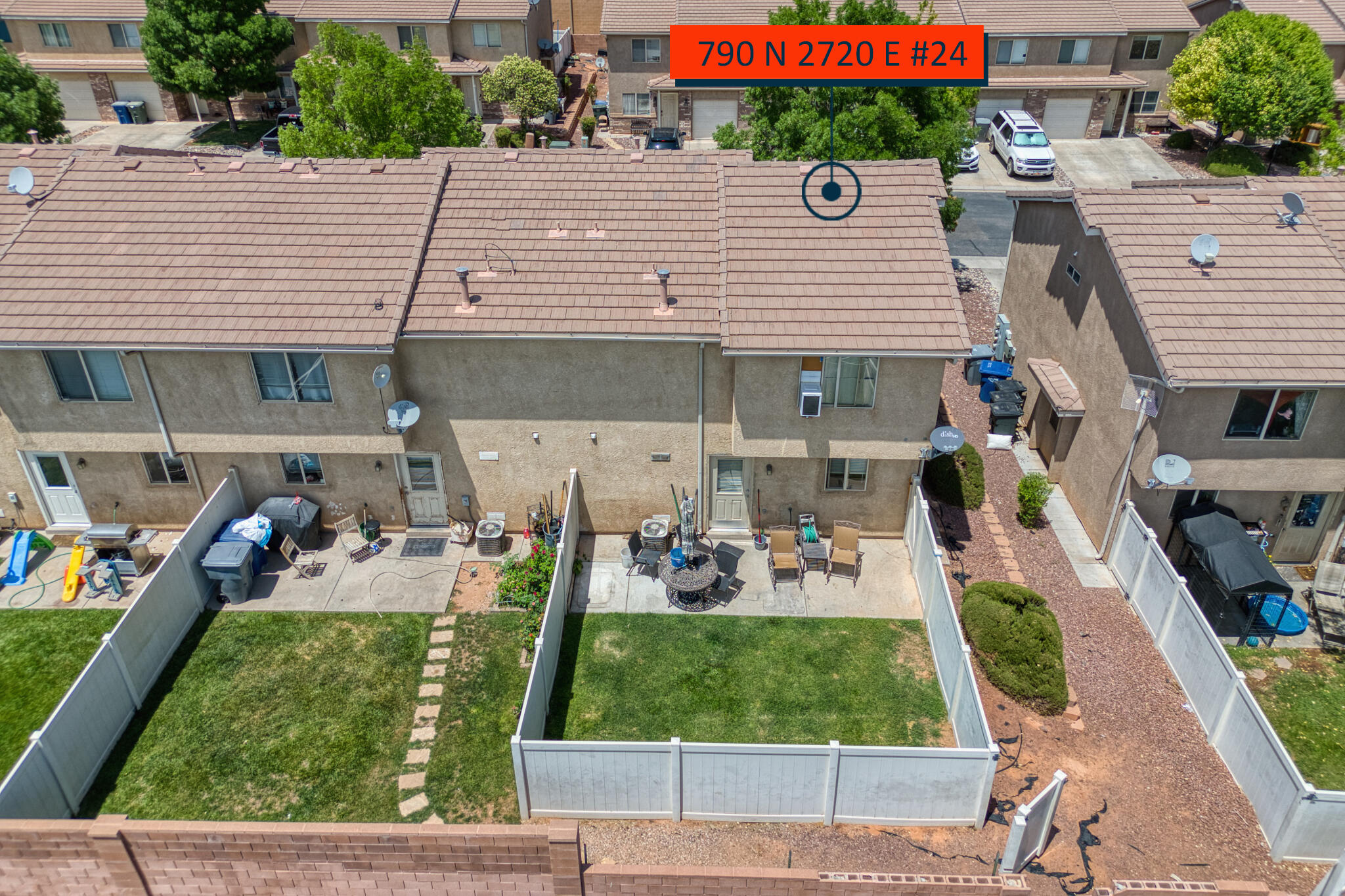 HAWK HOLLOW TOWNHOMES - Residential