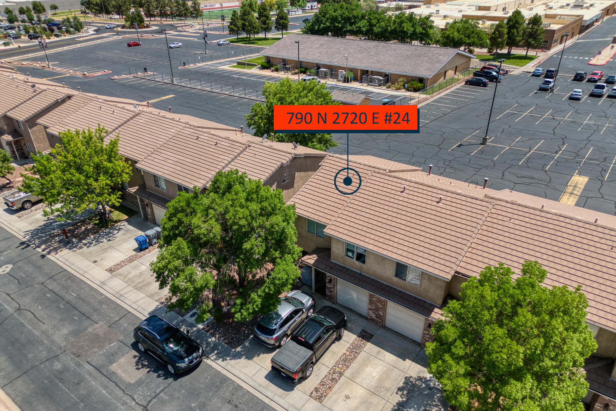 HAWK HOLLOW TOWNHOMES - Residential