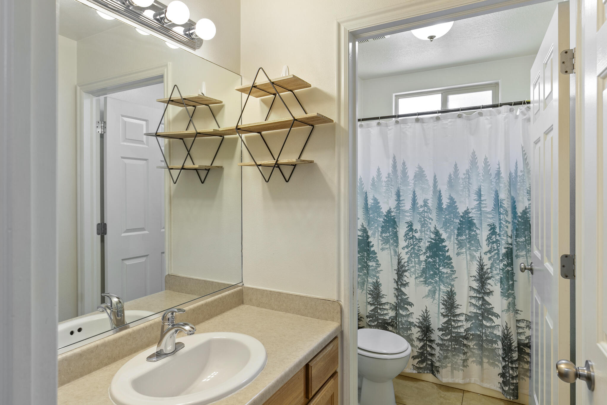 HAWK HOLLOW TOWNHOMES - Residential