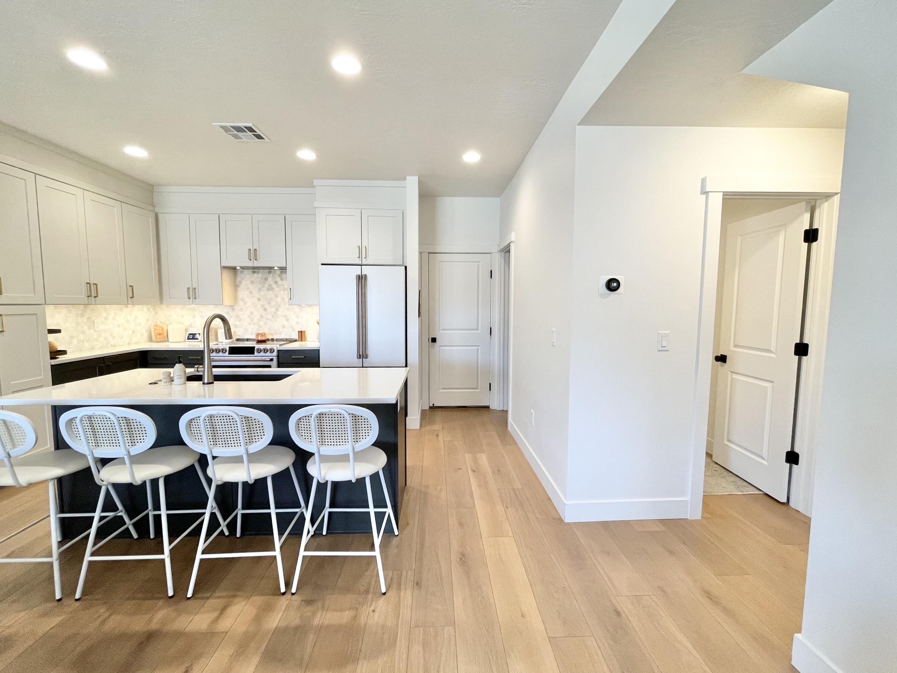 AUBURN HILLS - Residential