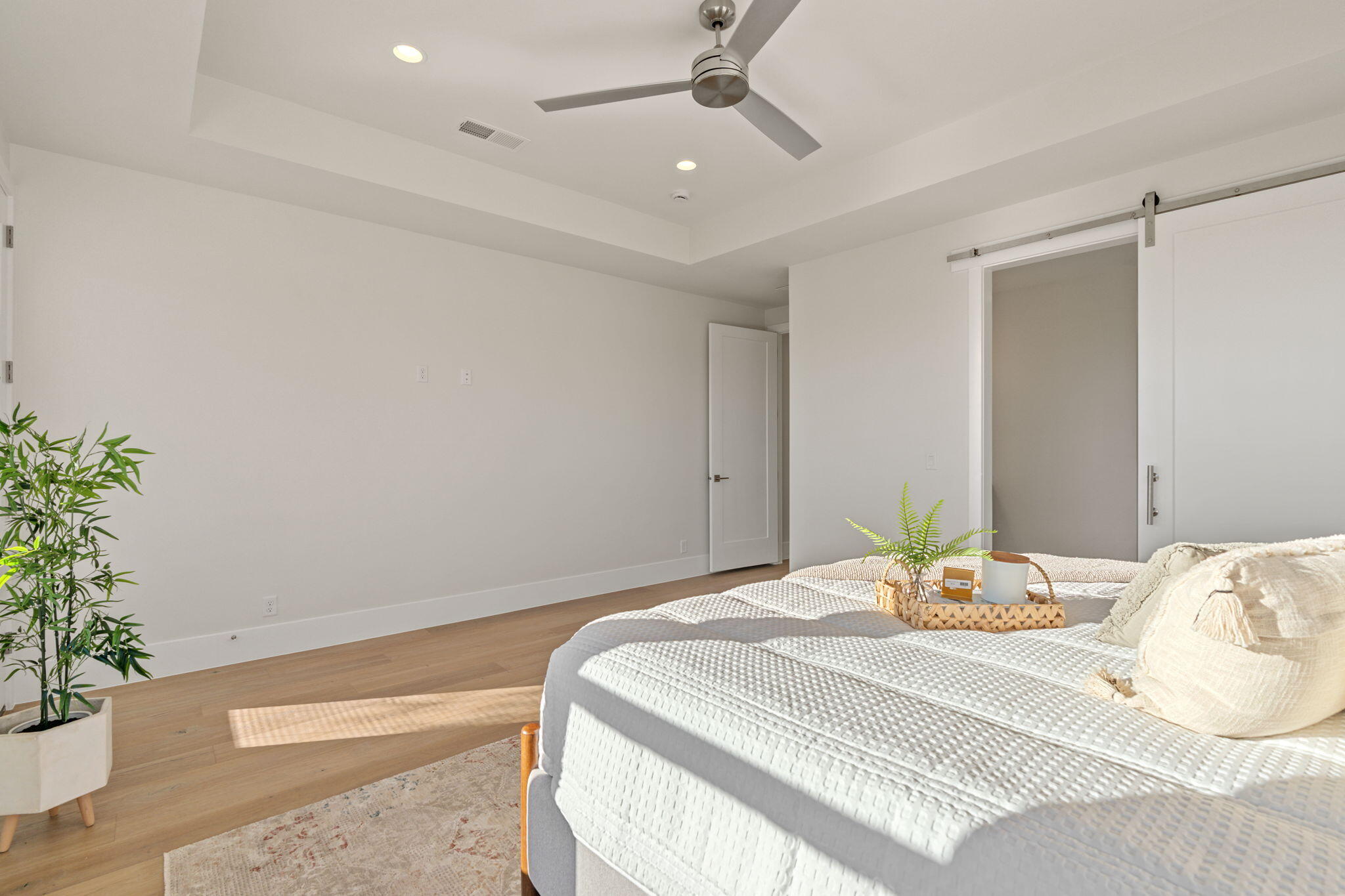 BLACK STONE - Residential