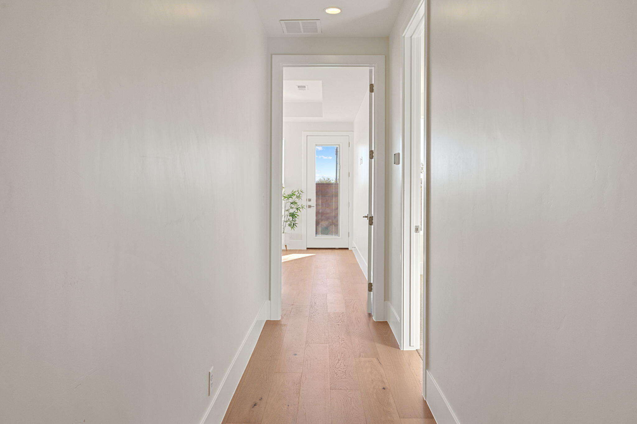 BLACK STONE - Residential