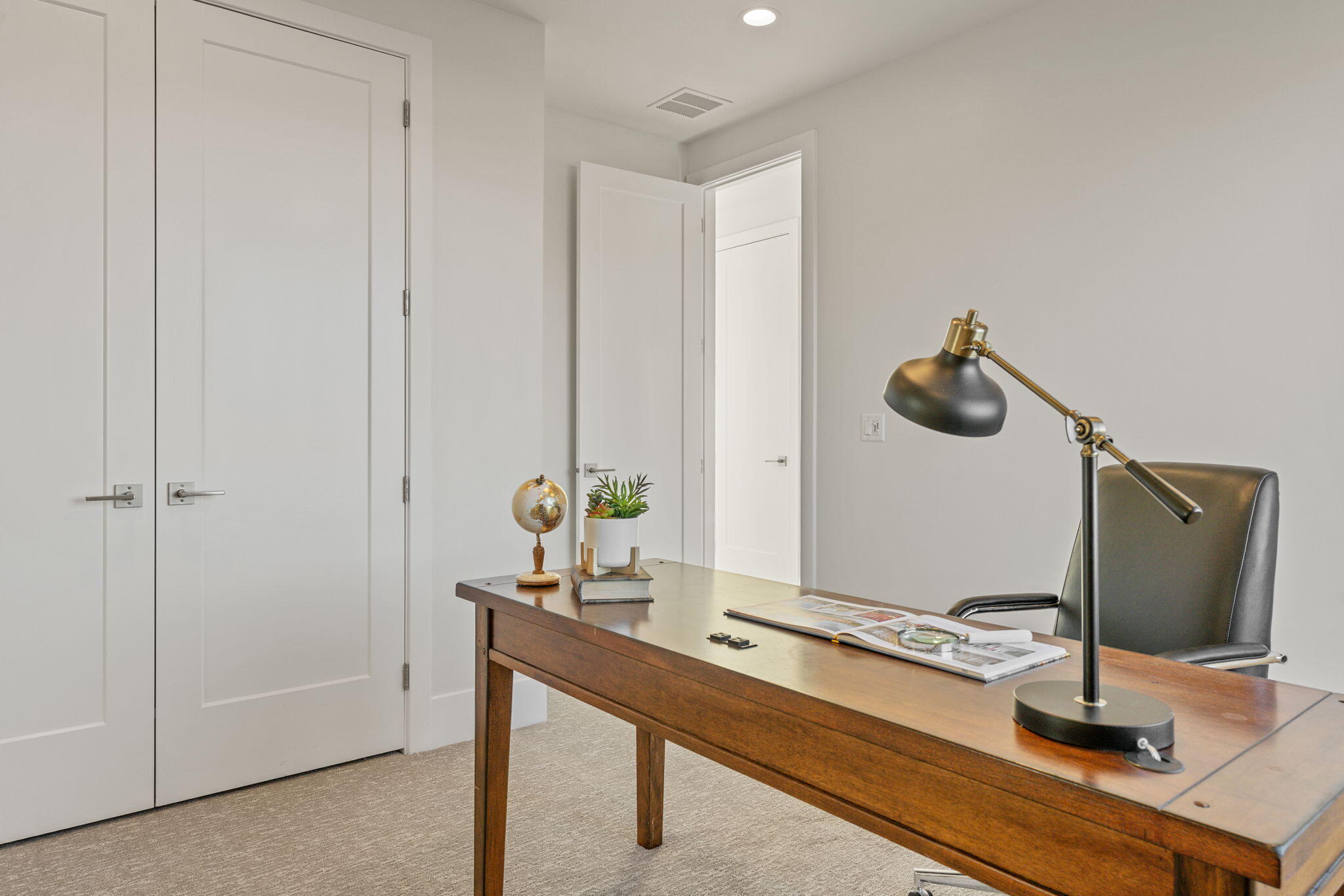 BLACK STONE - Residential