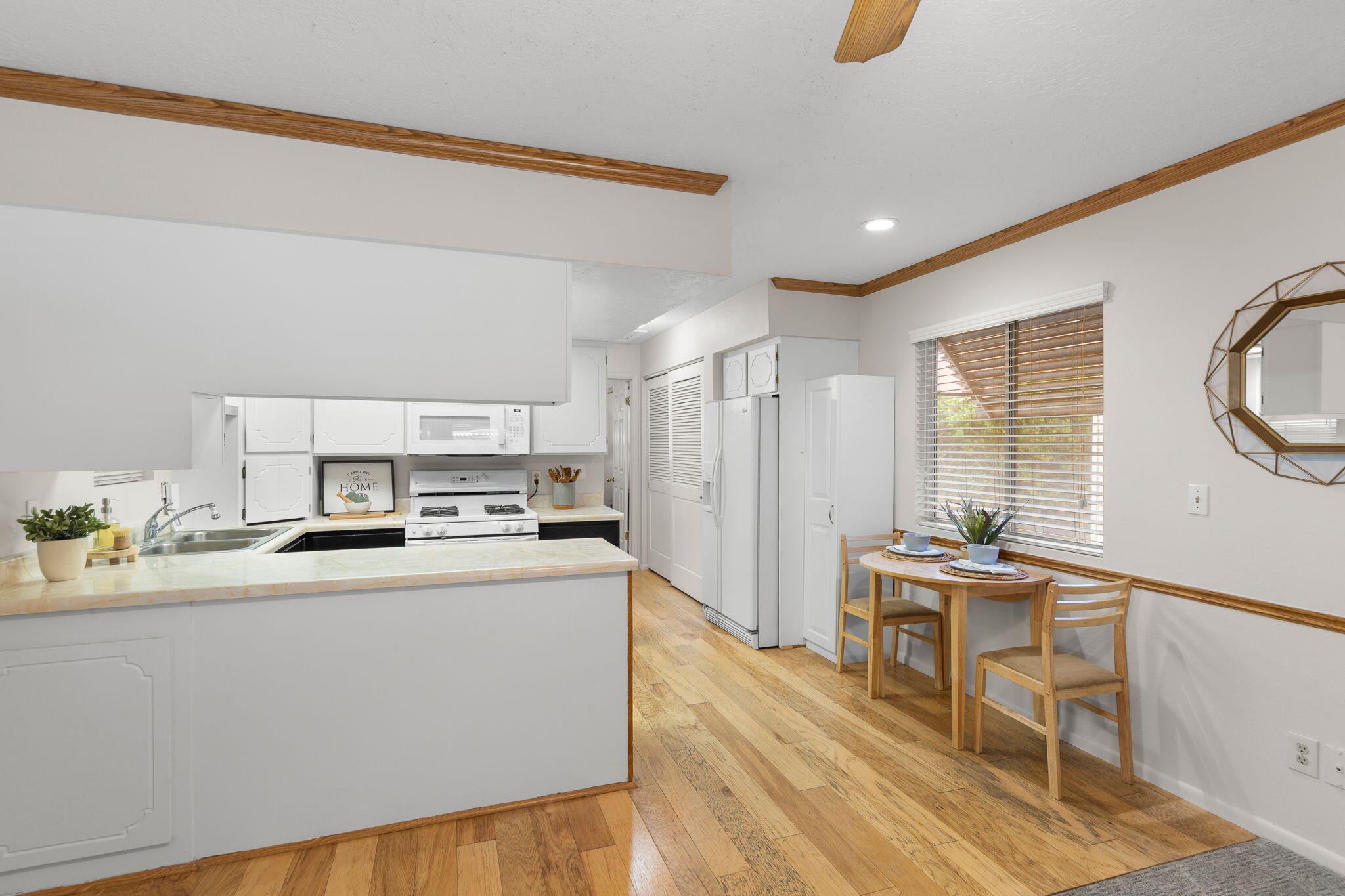 KINGS ROW ESTATES - Residential