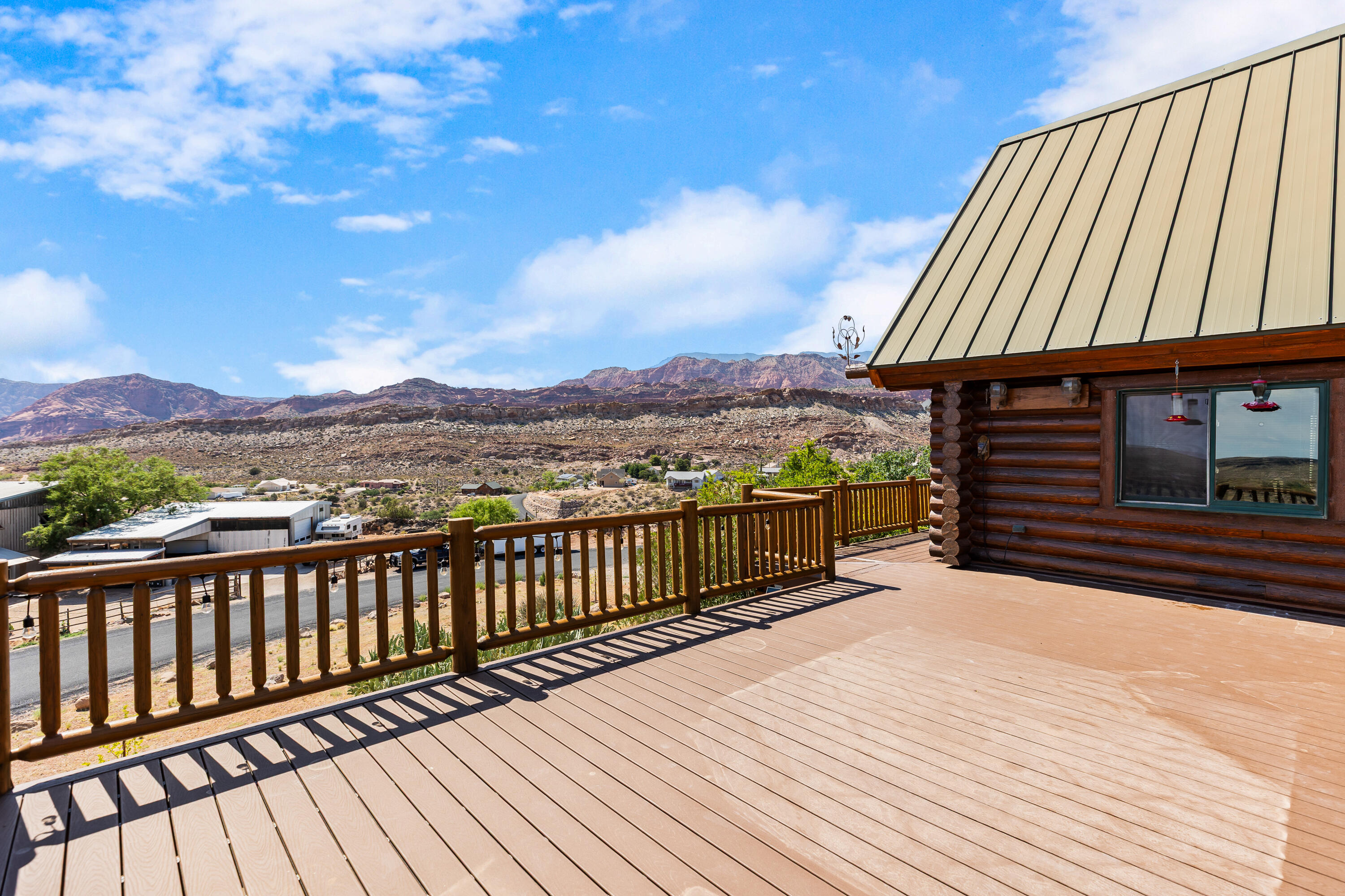 LEEDS TOWNSITE - Residential