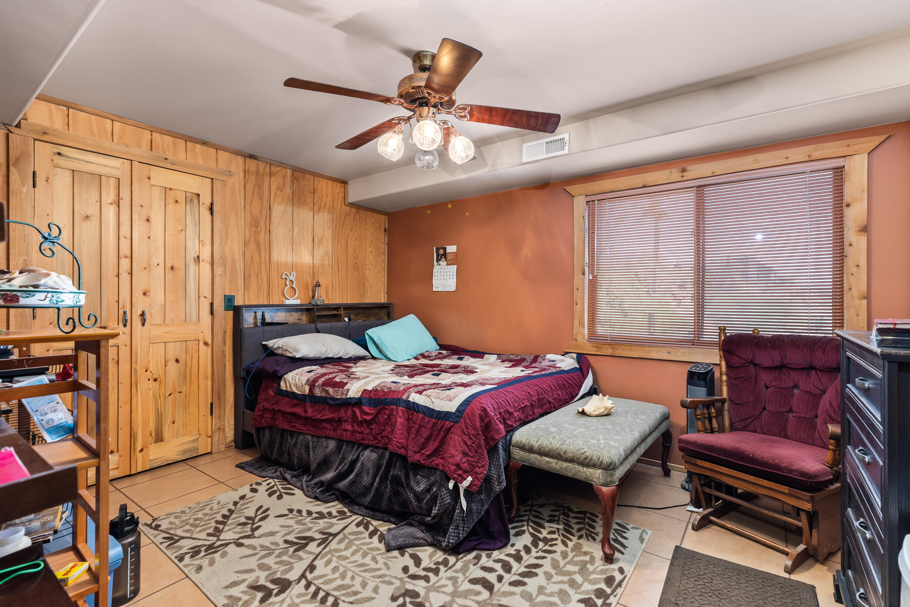 LEEDS TOWNSITE - Residential