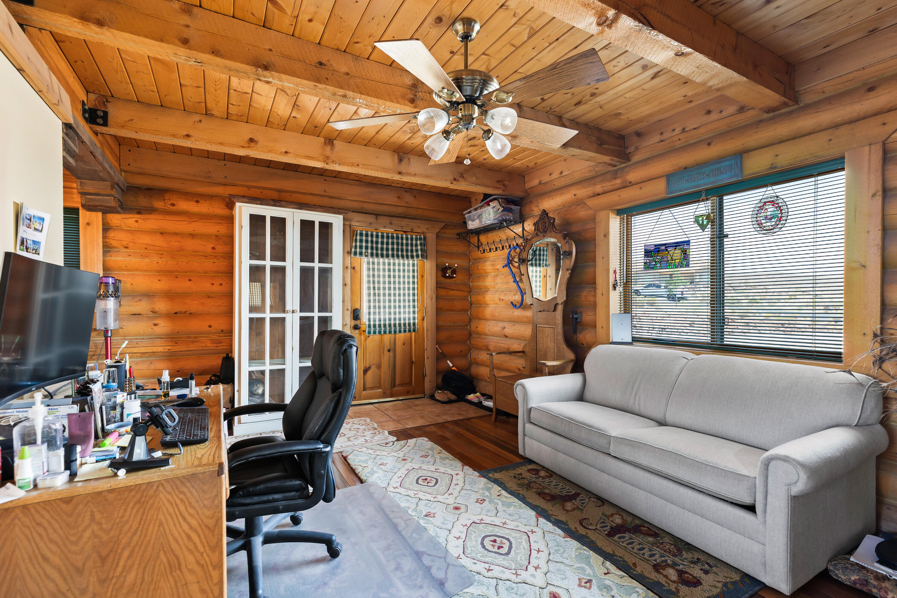 LEEDS TOWNSITE - Residential