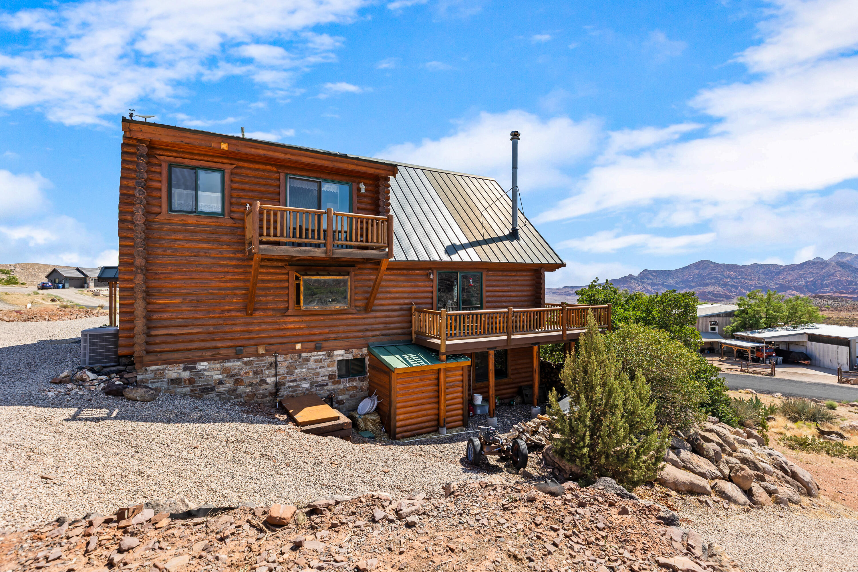 LEEDS TOWNSITE - Residential