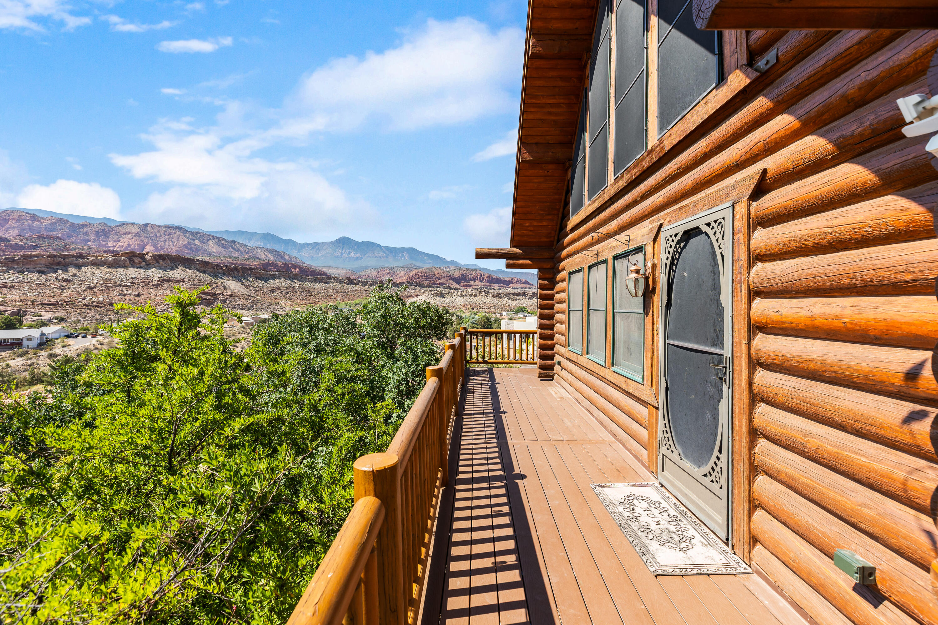 LEEDS TOWNSITE - Residential