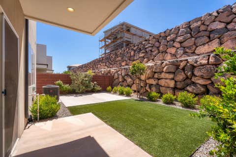 Tiny photo for 868 E DESERT CACTUS DR, Washington, UT 84780 (MLS # 26-273295)