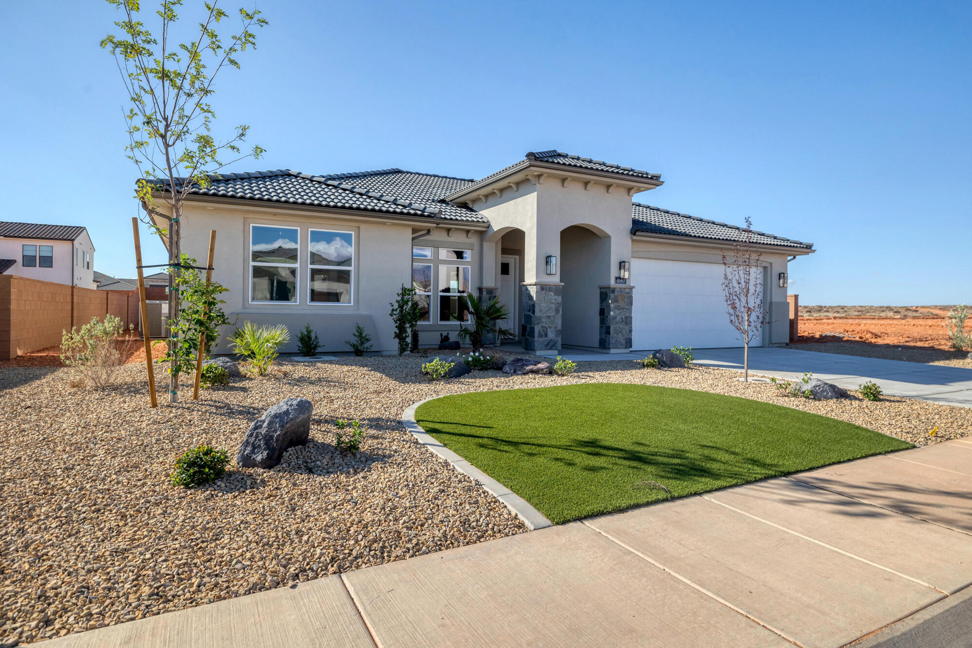 LAKESIDE AT DESERT SANDS - Residential