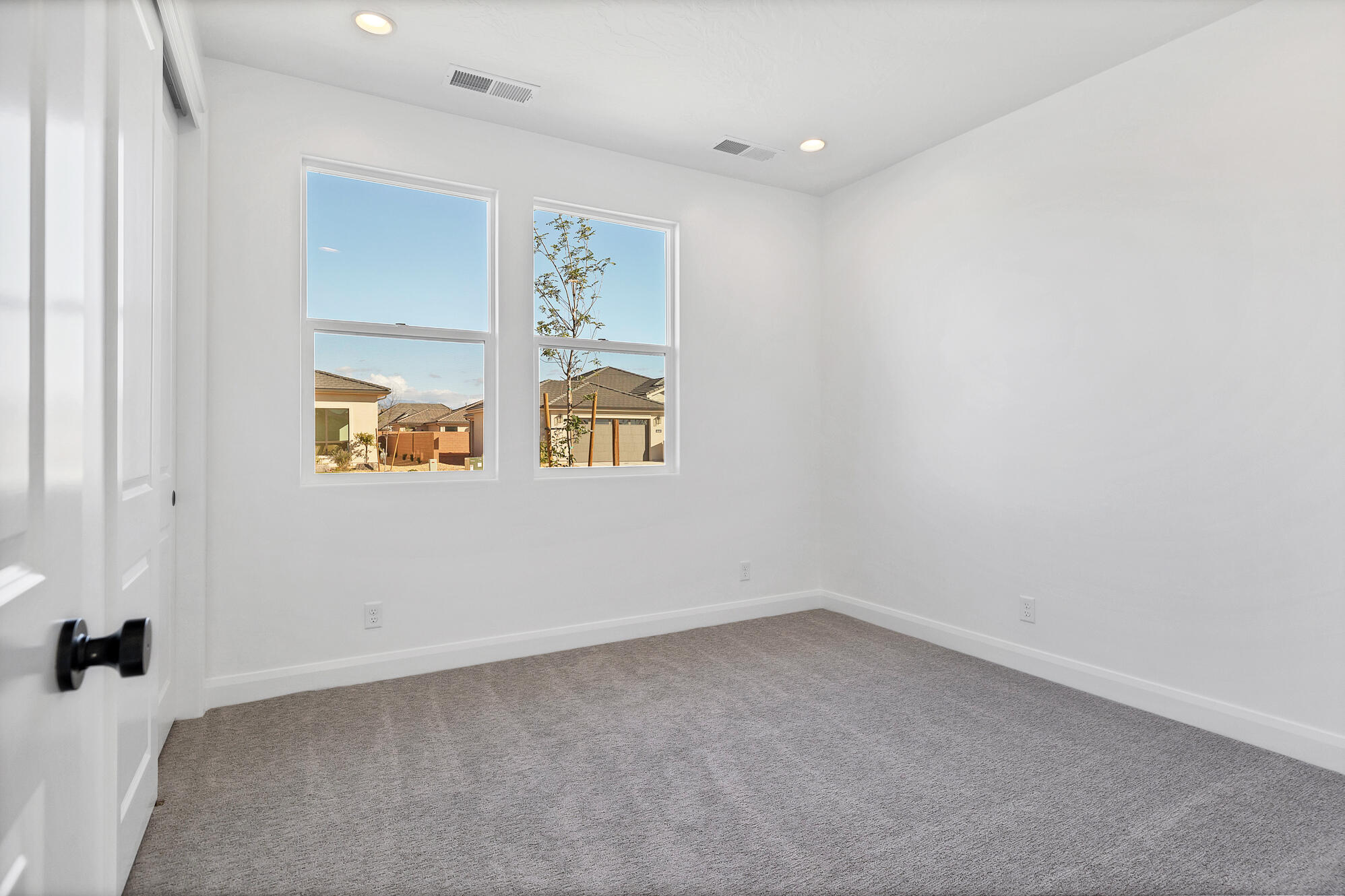 LAKESIDE AT DESERT SANDS - Residential