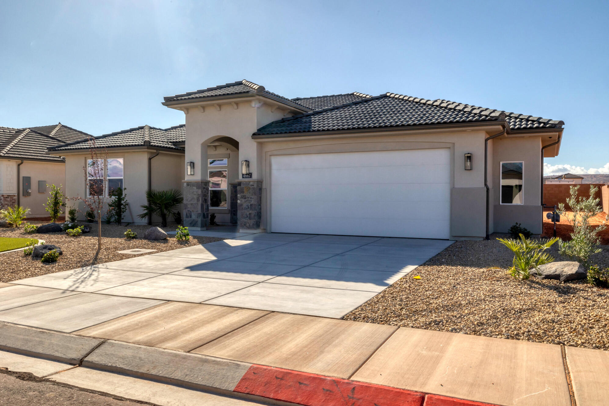 LAKESIDE AT DESERT SANDS - Residential