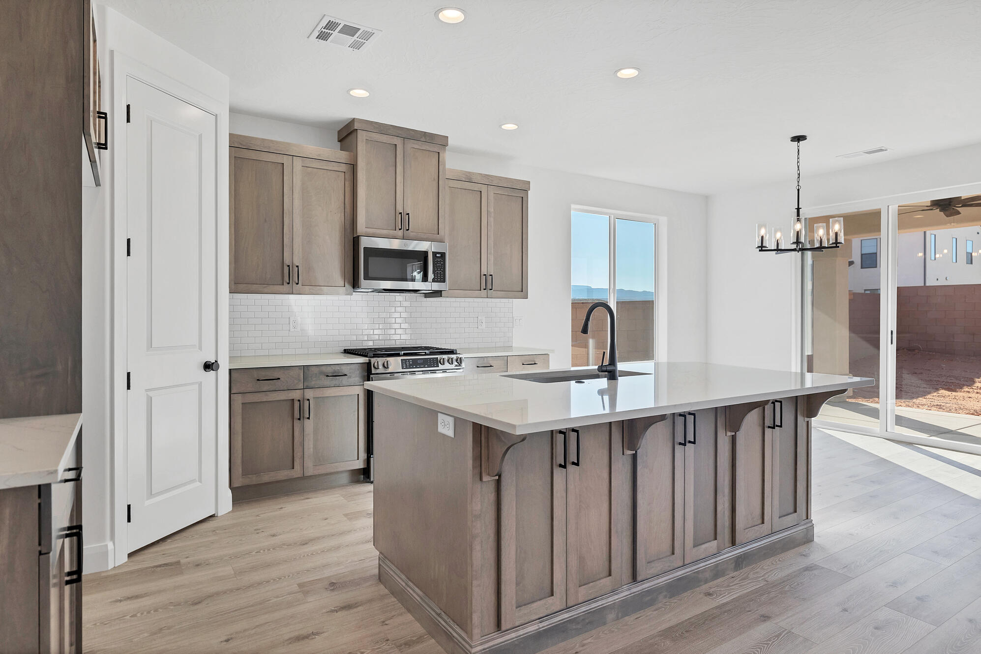 LAKESIDE AT DESERT SANDS - Residential