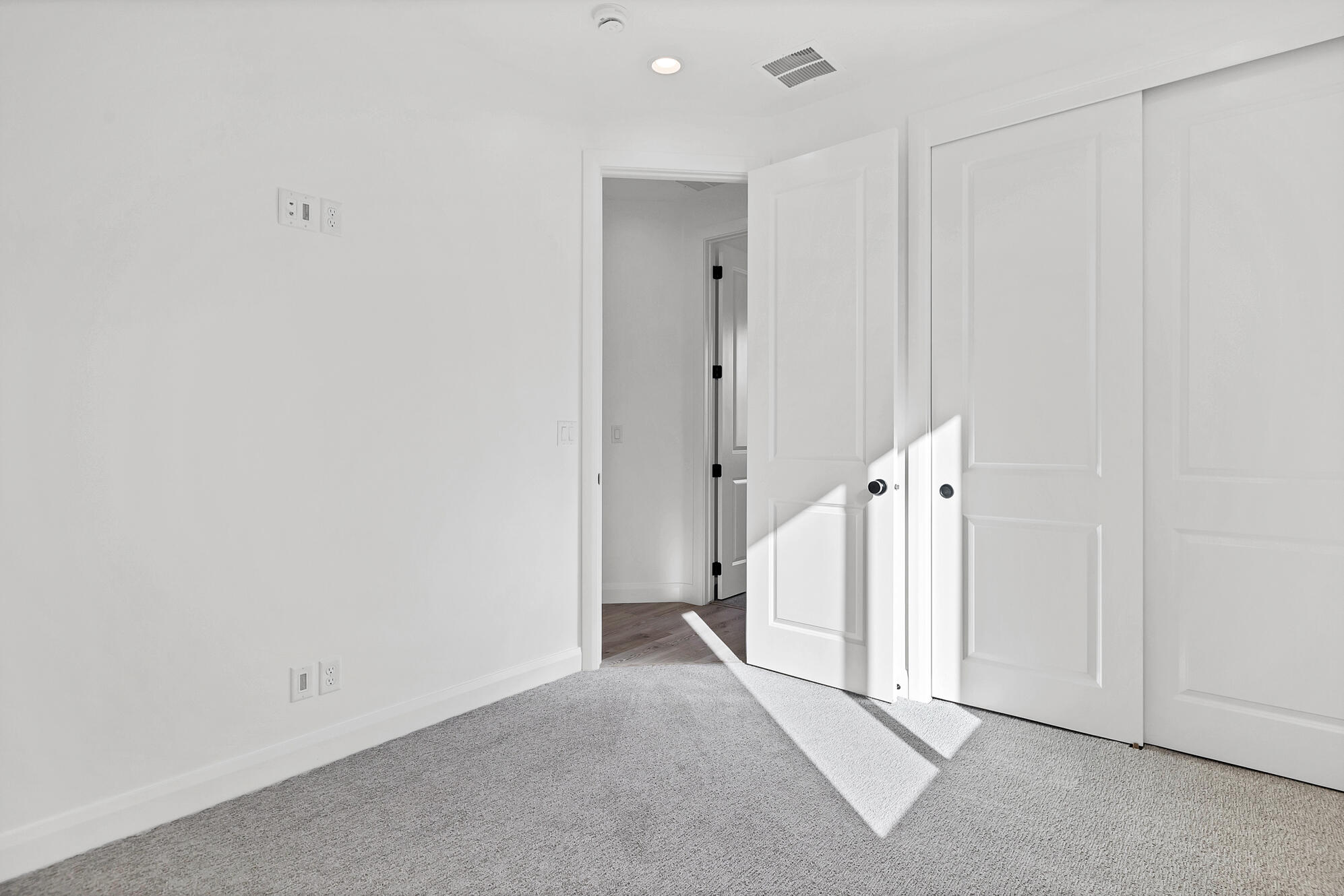 LAKESIDE AT DESERT SANDS - Residential