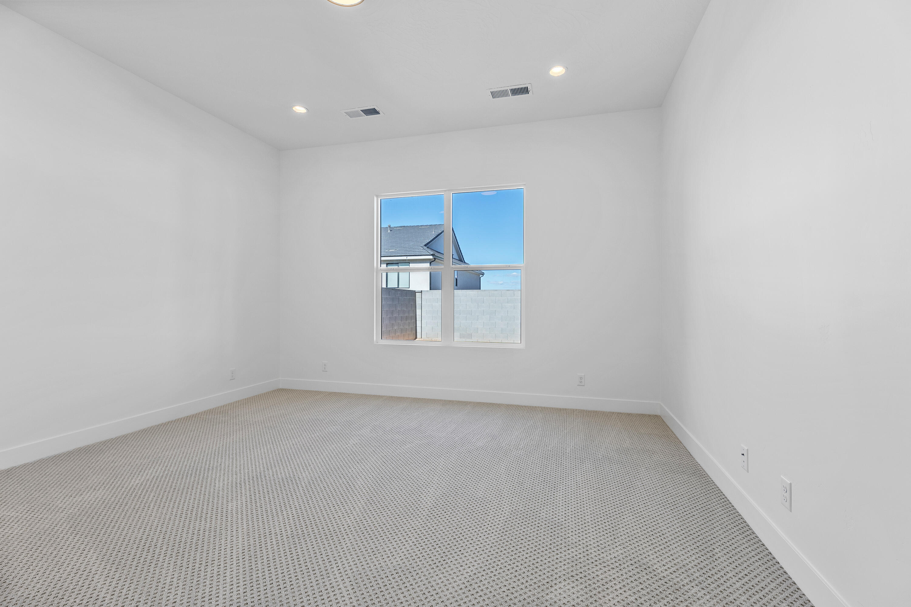 DESERT HORIZON - Residential